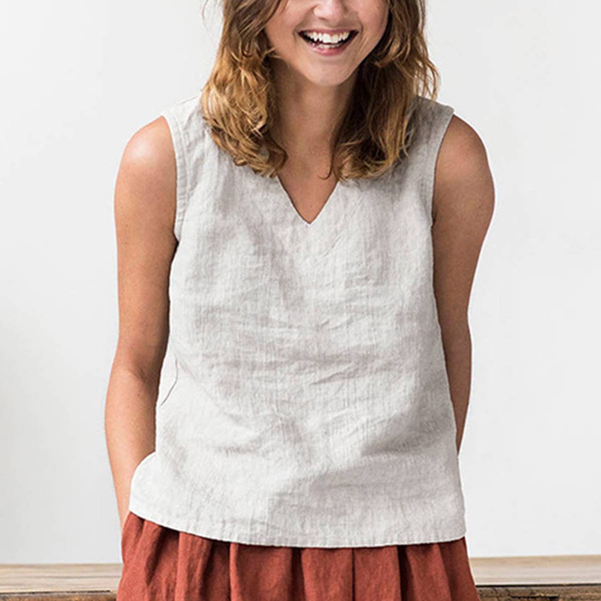 SOLID COLOR COTTON LINEN HOME SLIMMING BLOUSE