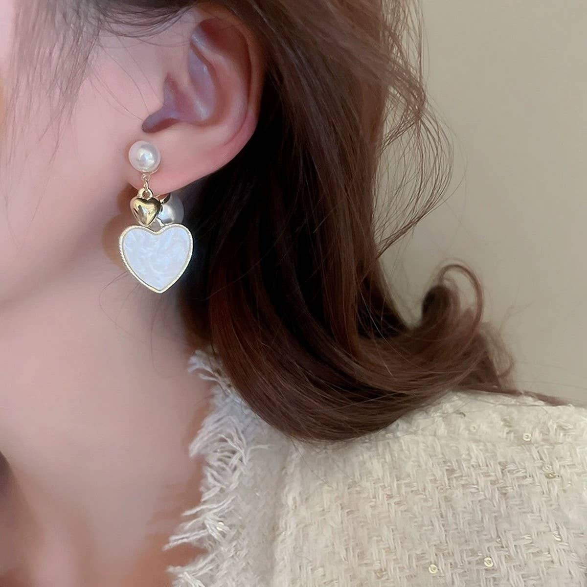 VALENTINE'S DAY HEART PEARL HIGH DESIGN EARRINGS