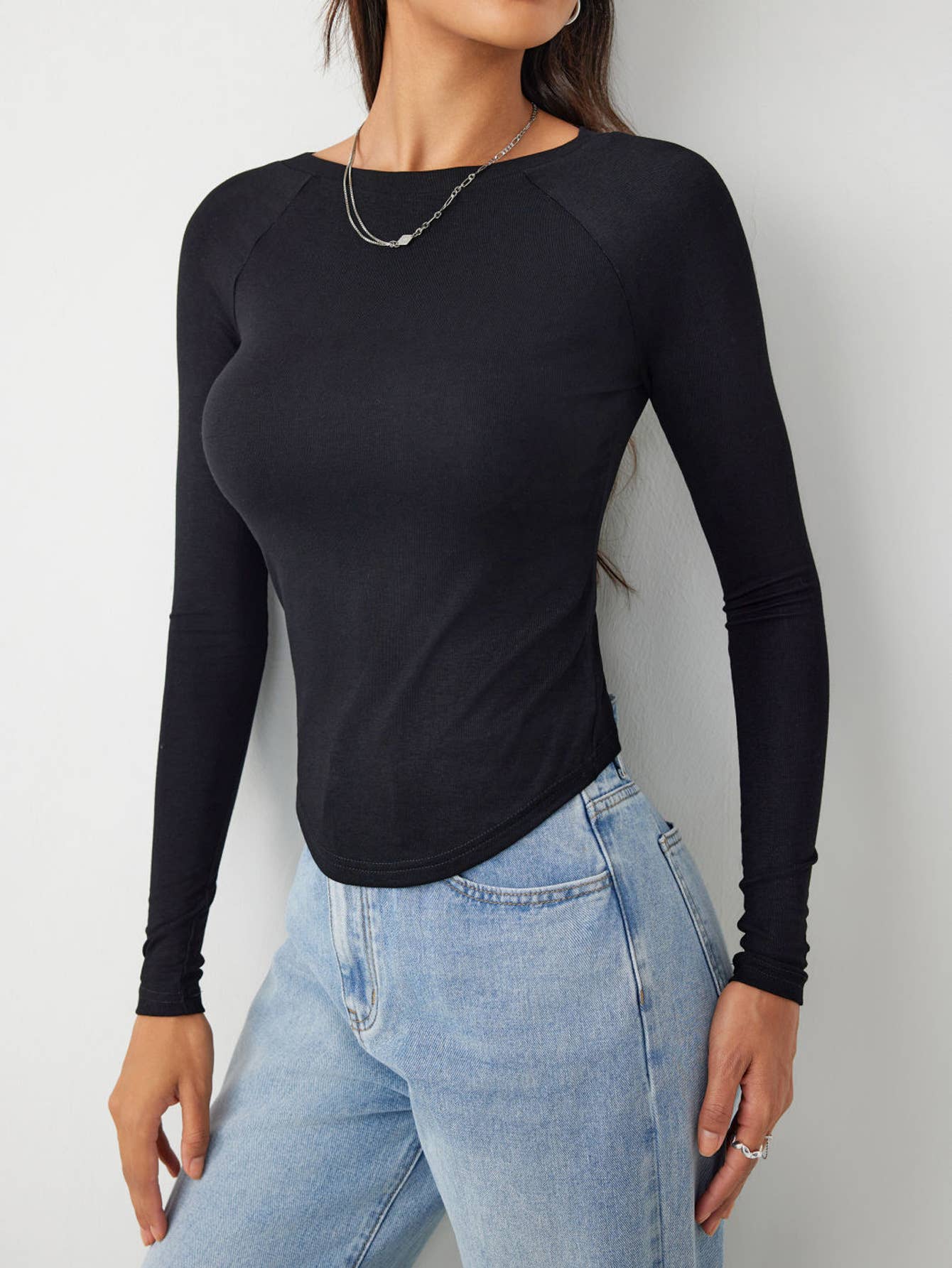 SLIM-FIT HIGH-ELASTIC KNIT LONG-SLEEVED TOP