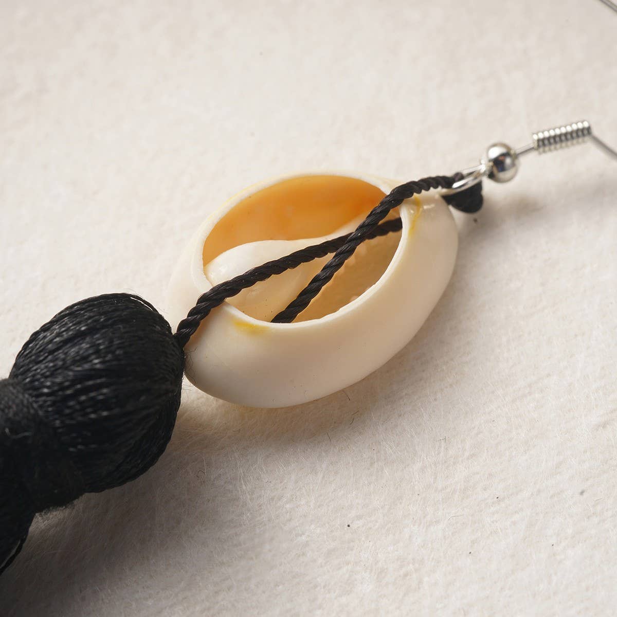 FASHIONABLE SHELL TASSEL DROP EARRINGS
