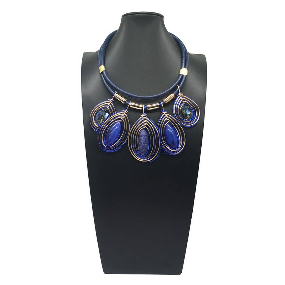 BOHEMIAN CRYSTAL PENDANT EARRINGS NECKLACE SET_CWMM4742