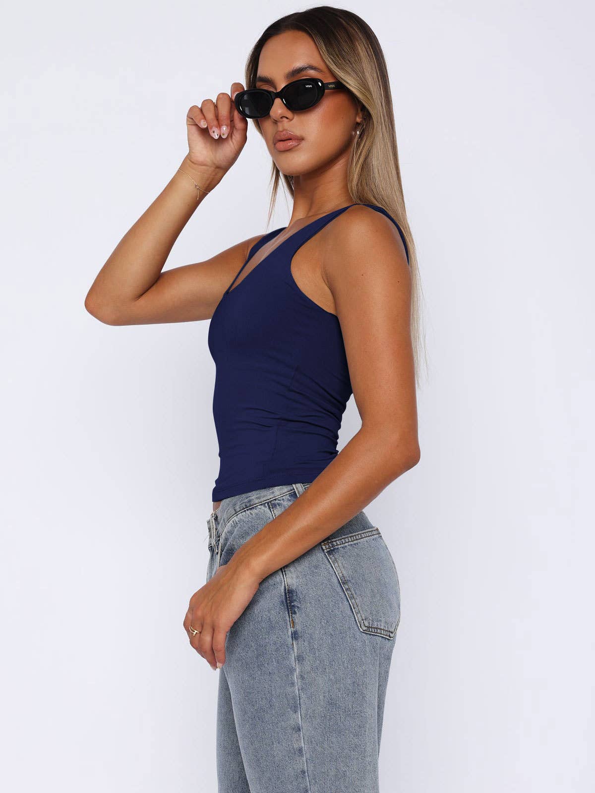Sleeveless square neck casual crop camisole