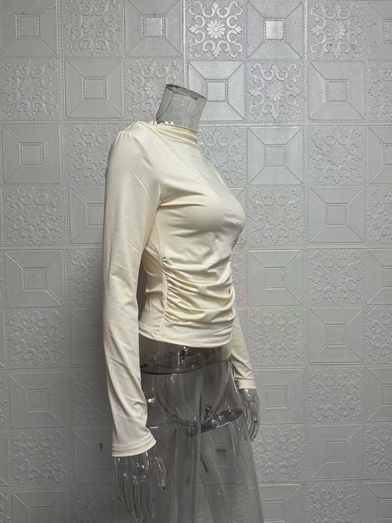 Solid-color fitted, pleated long-sleeved T-shirt