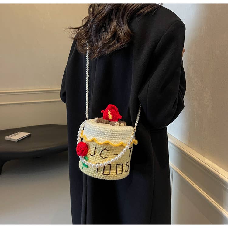 Personalized cake-shaped pearl chain knitted bag