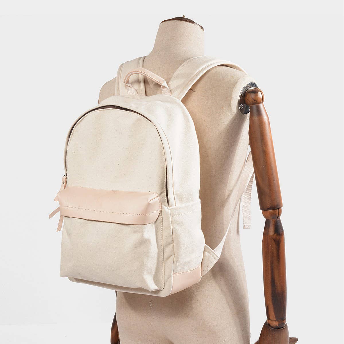 15 Inch Waterproof Outdoor Laptop Backpack_CWAB5554