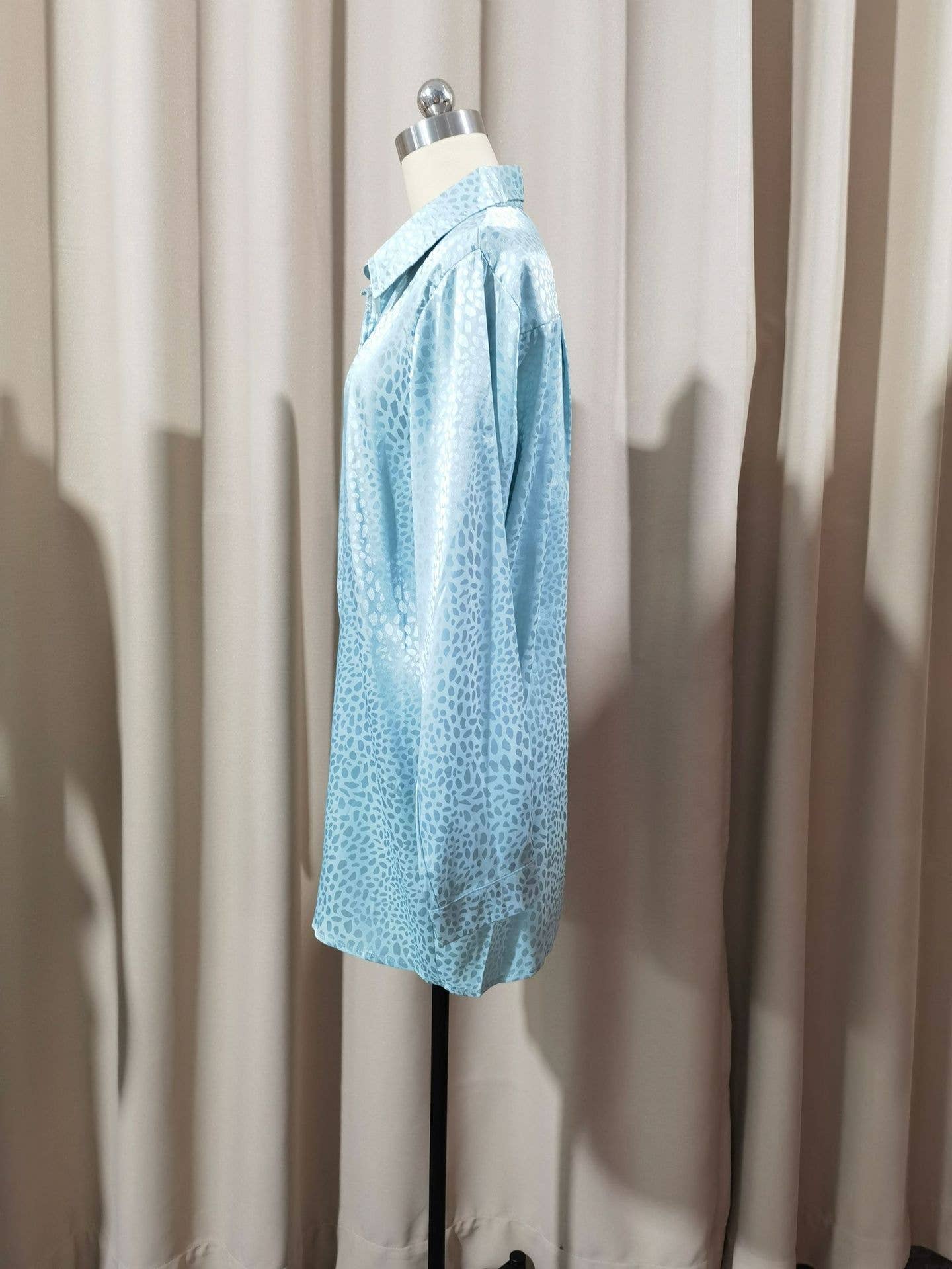 Elegant satin gravel pattern long-sleeved shirt