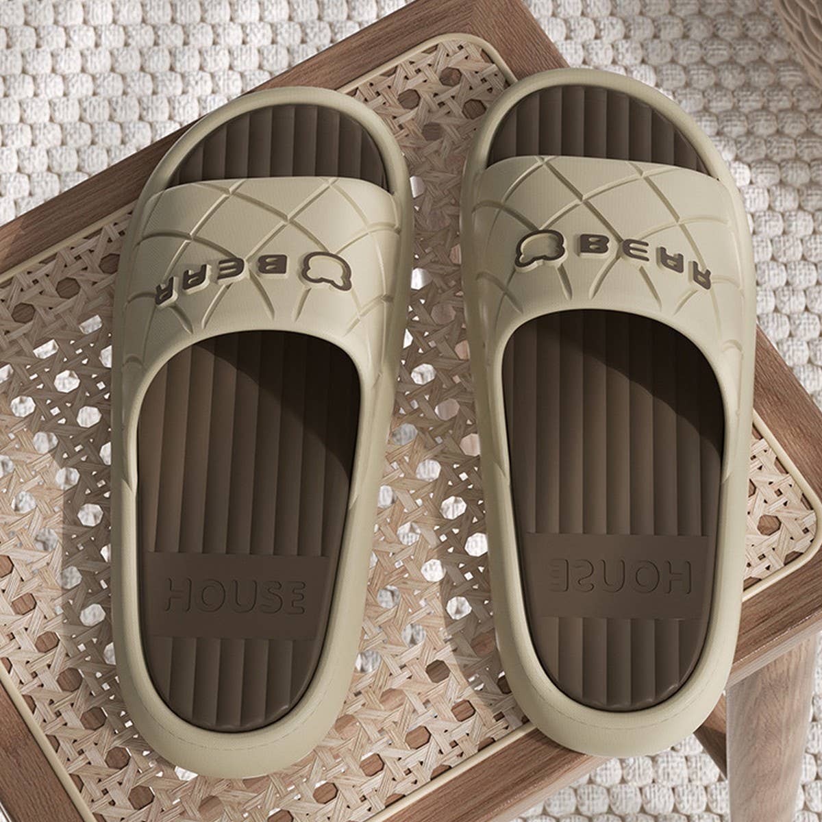 2024 NEW THICK-SOLED NON-SLIP SANDALS_CWSHS0804