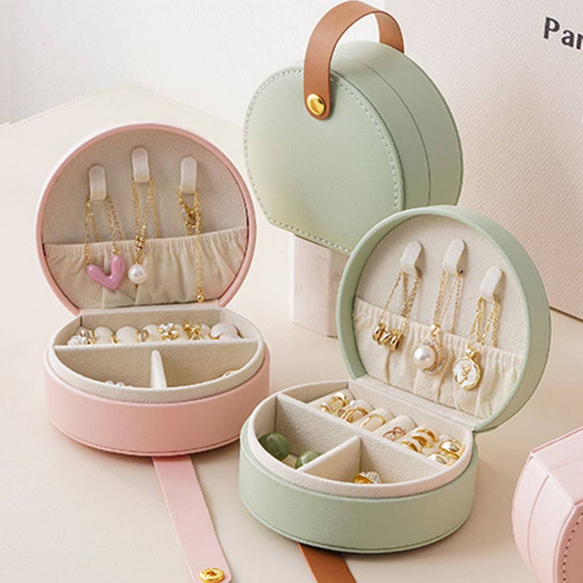 CREATIVE PORTABLE JEWELRY STORAGE BOX