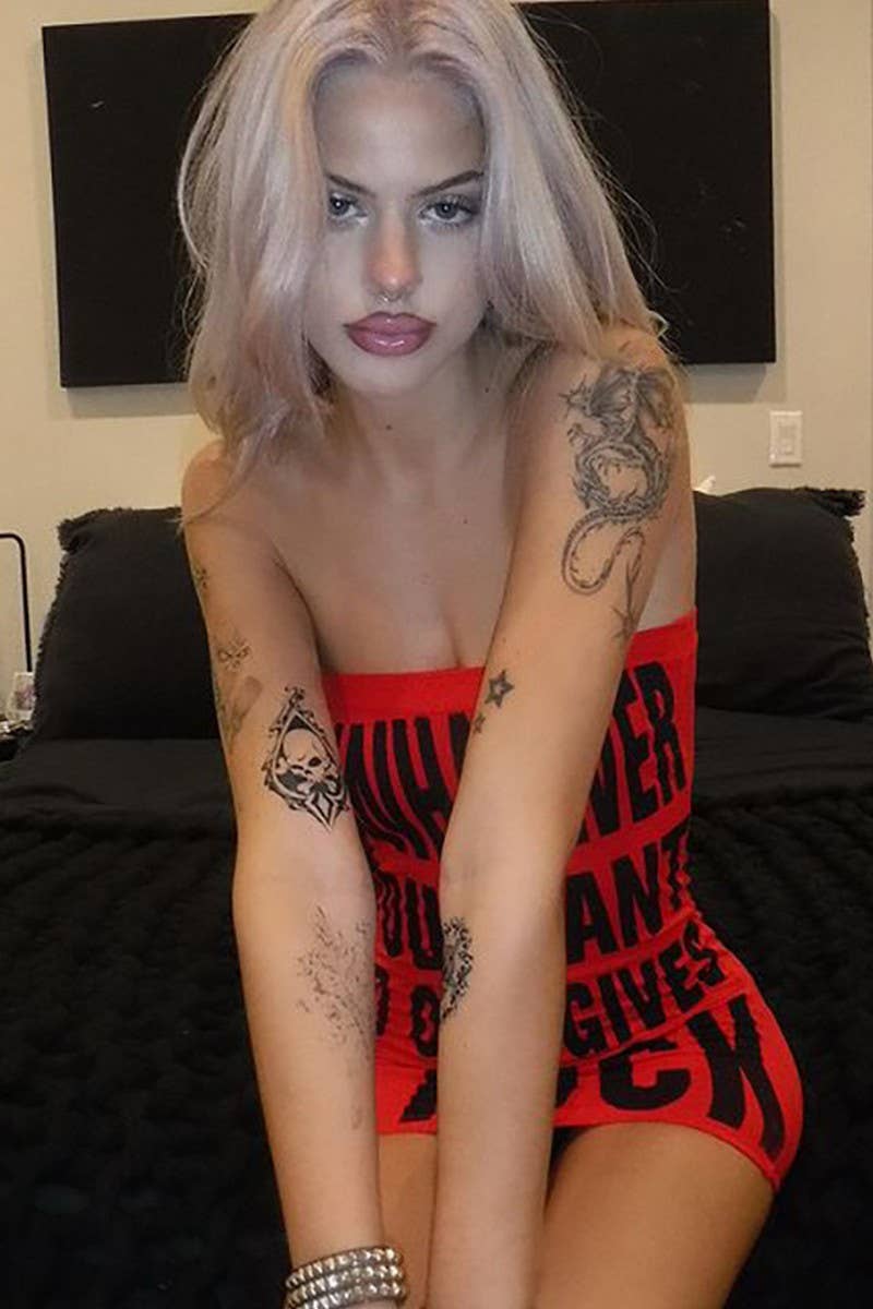 CWDTD0402_SLIM FIT LETTER PRINTED WRAP DRESS