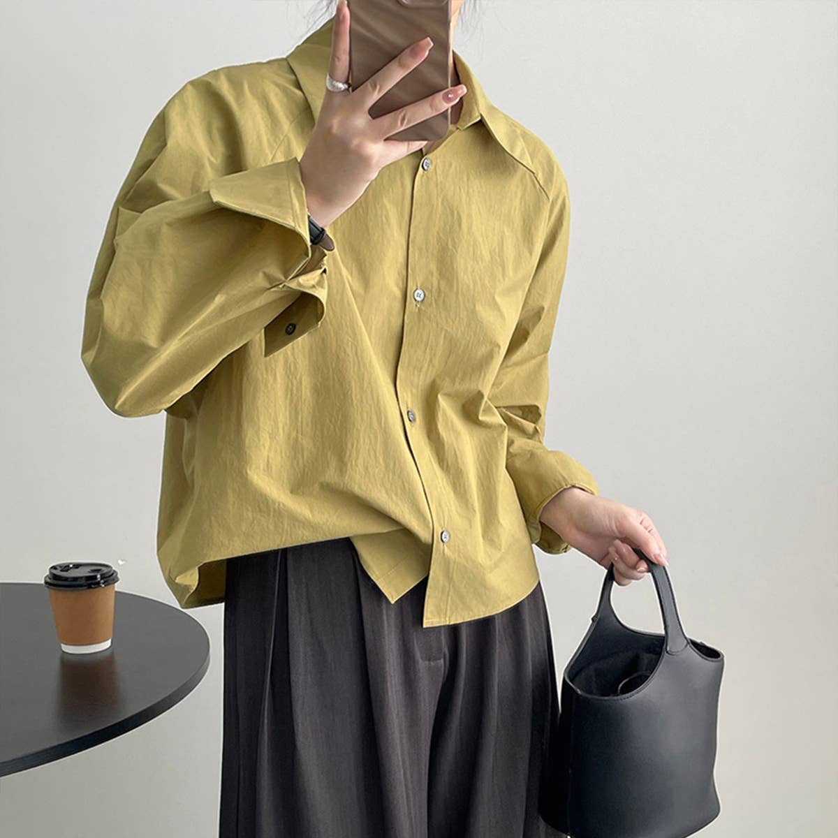 Simple solid color long sleeve short shirt