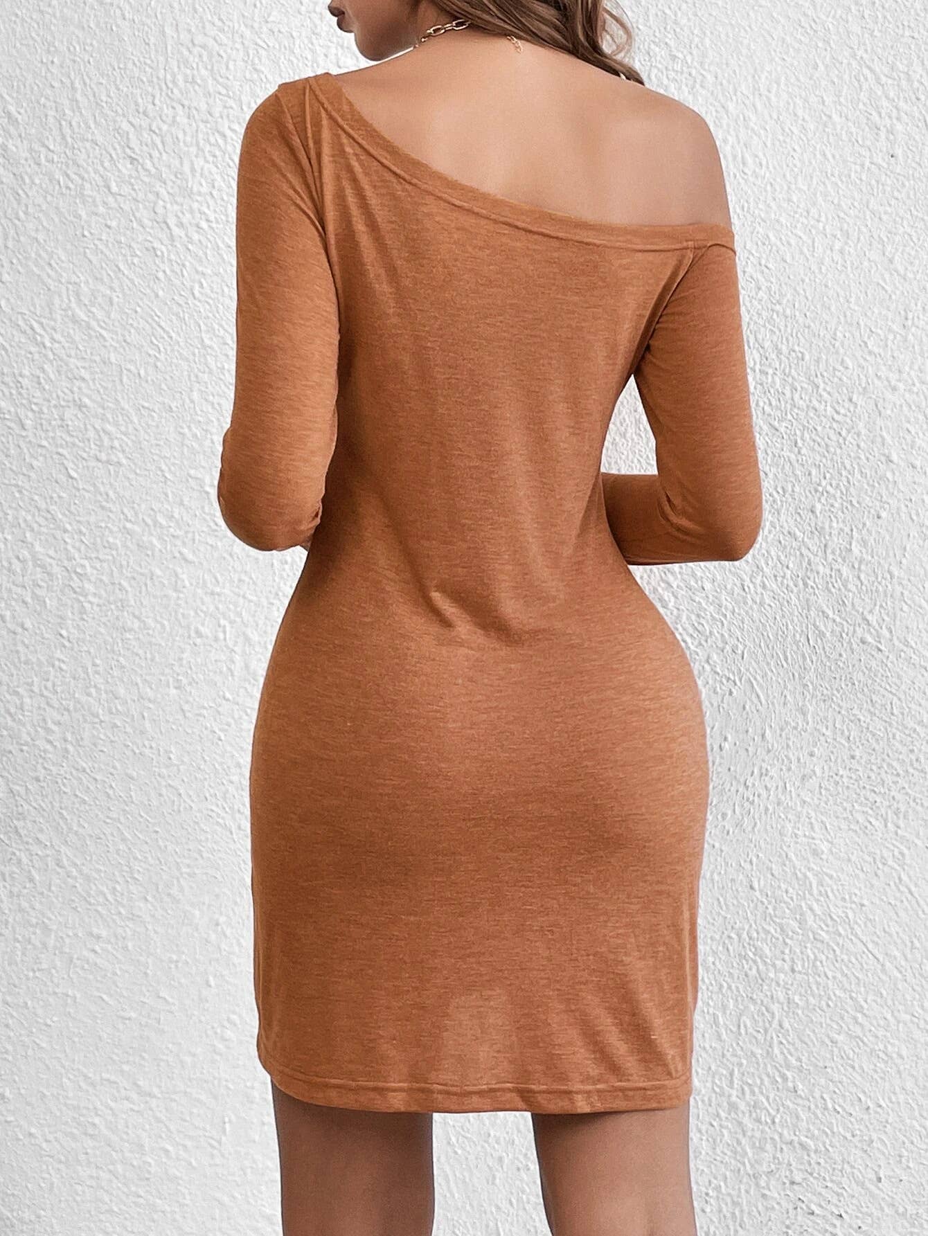 Long-sleeved loose solid color casual dress