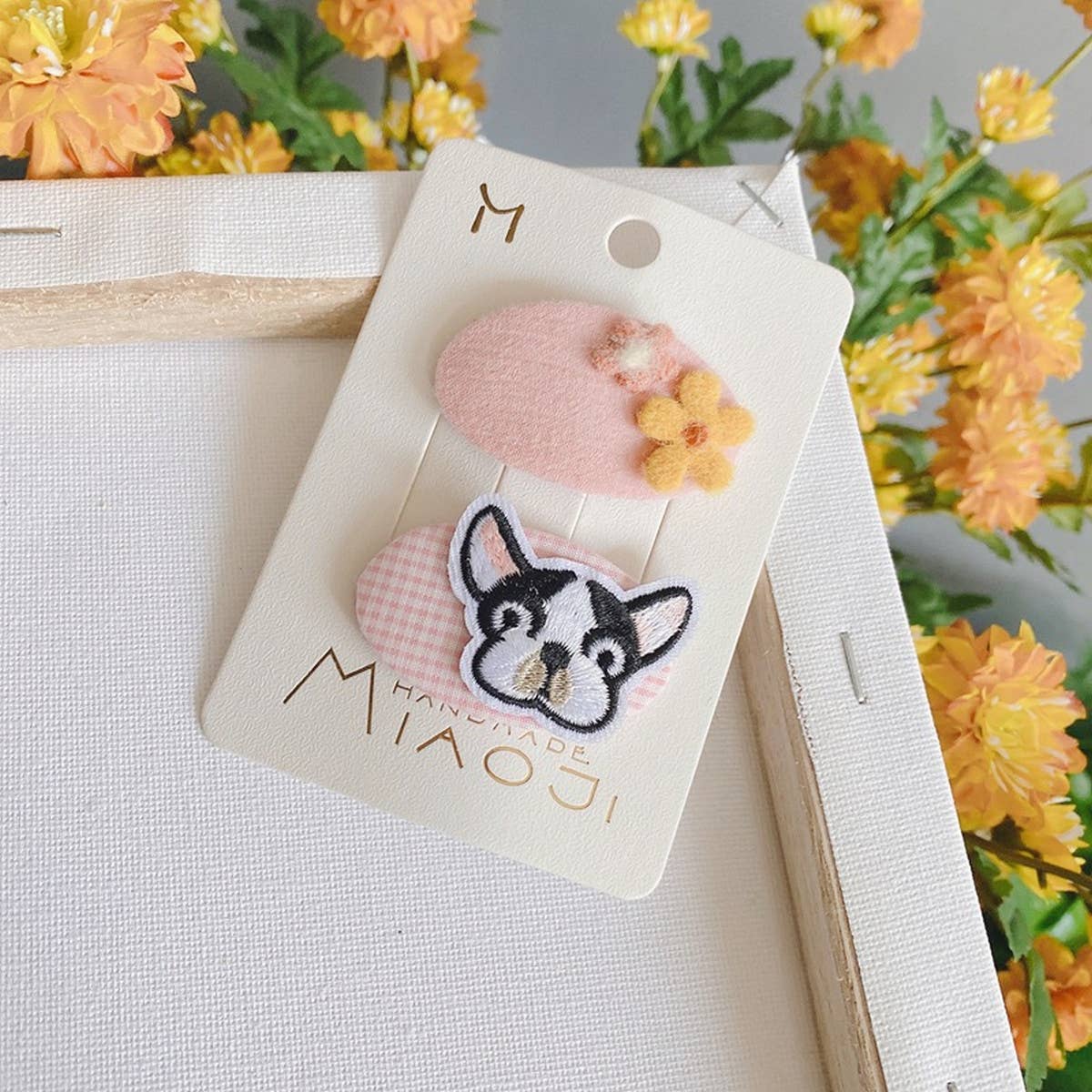 CHILDREN'S OVAL EMBROIDERED PATCH HAIRPIN