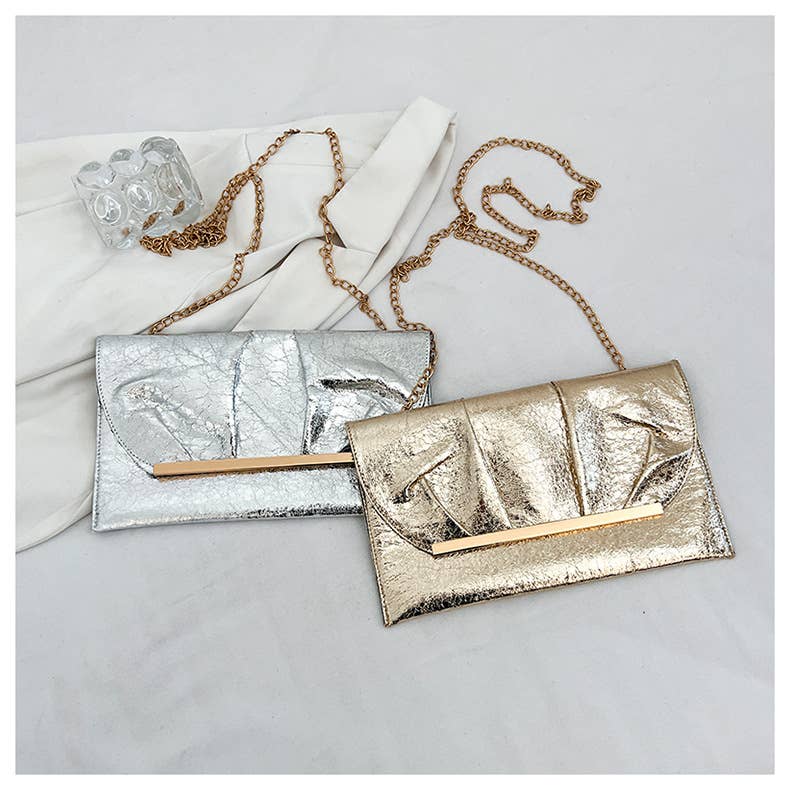 Fashionable pleated chain envelope bag