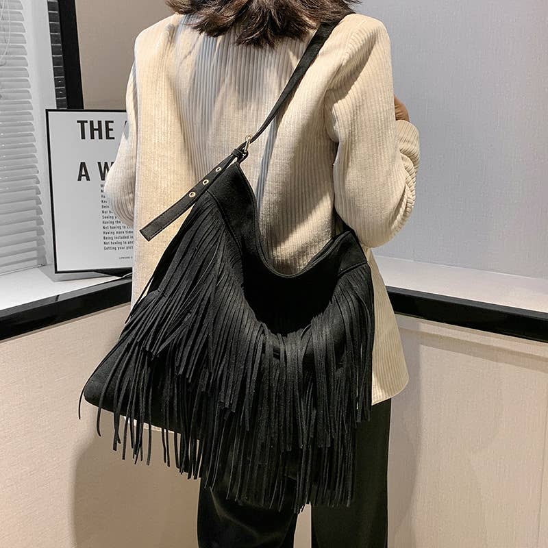 Fashionable fringed large-capacity crossbody bag