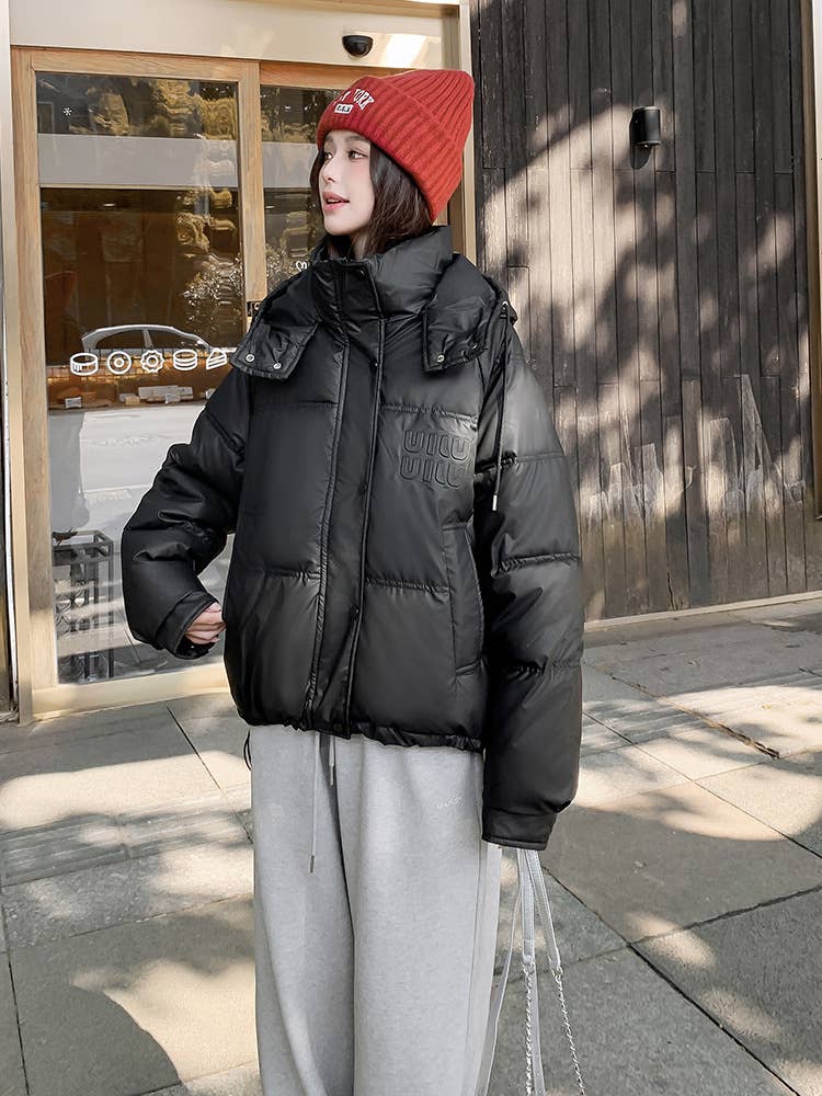 Hooded and textured short cotton-padded jacket