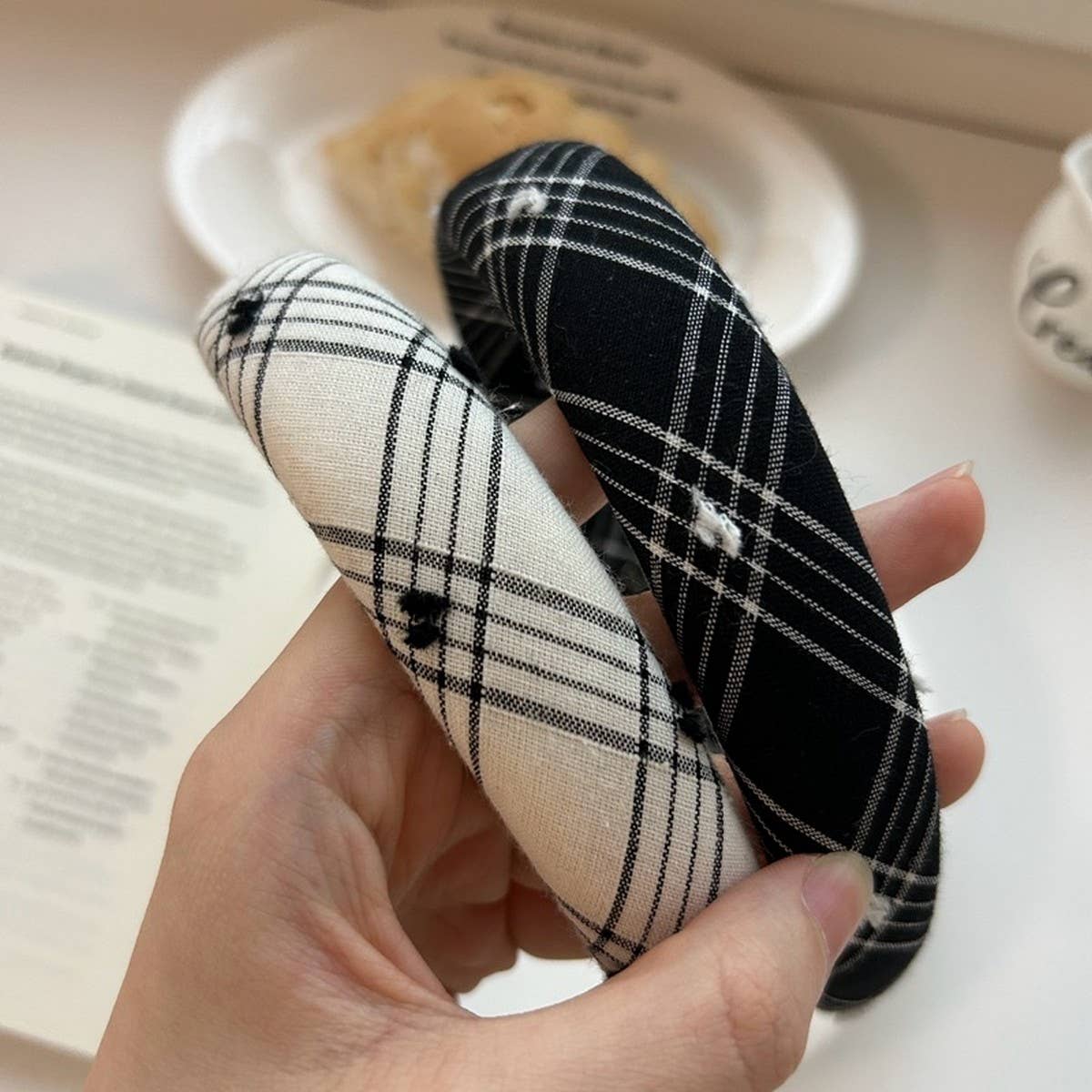 NEW RETRO BLACK AND WHITE PLAID HEADBAND