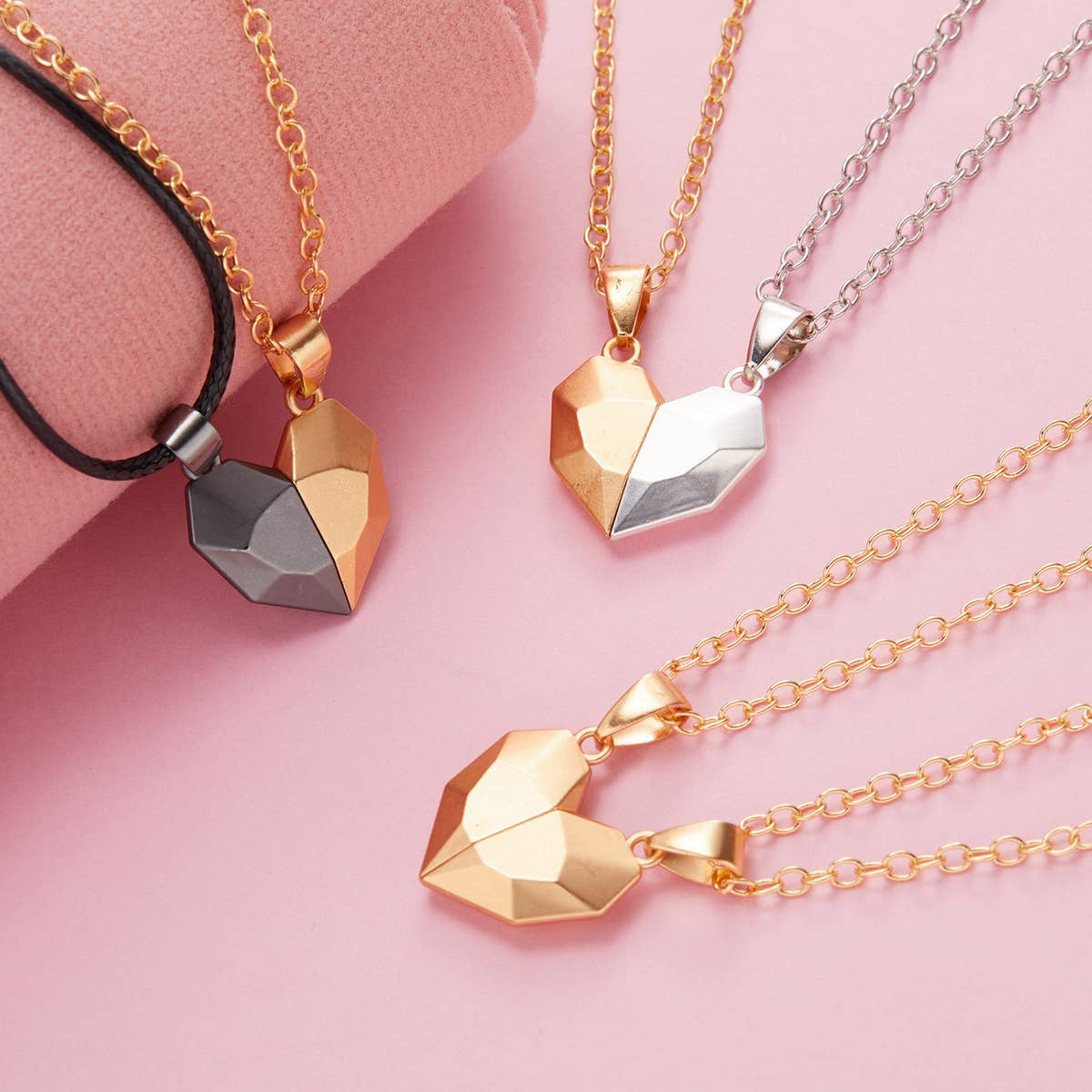 FASHIONABLE SPLICING MAGNETIC HEART NECKLACE
