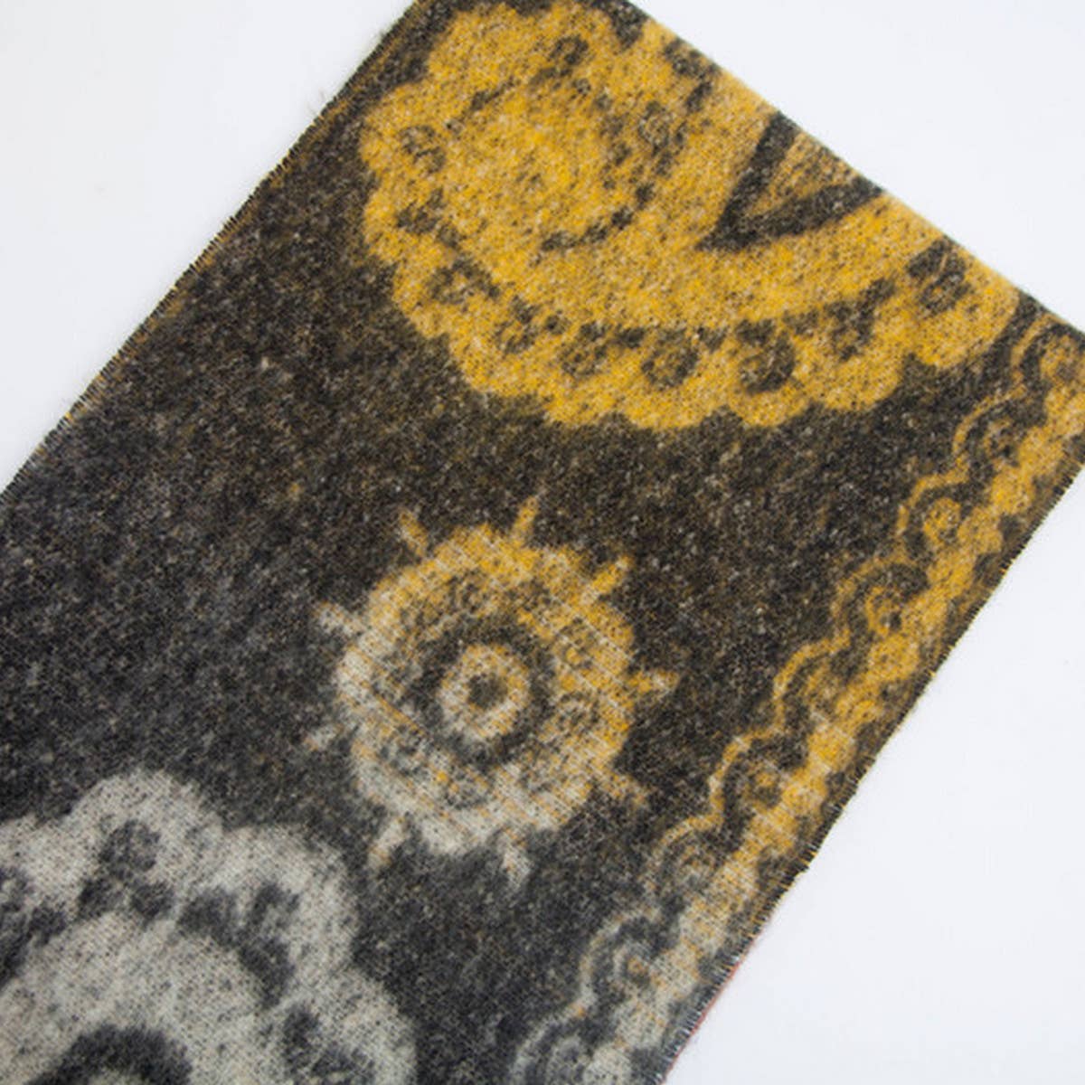 Paisley Jacquard Scarf ??Thick Fringe Winter Shawl_CWASC0857