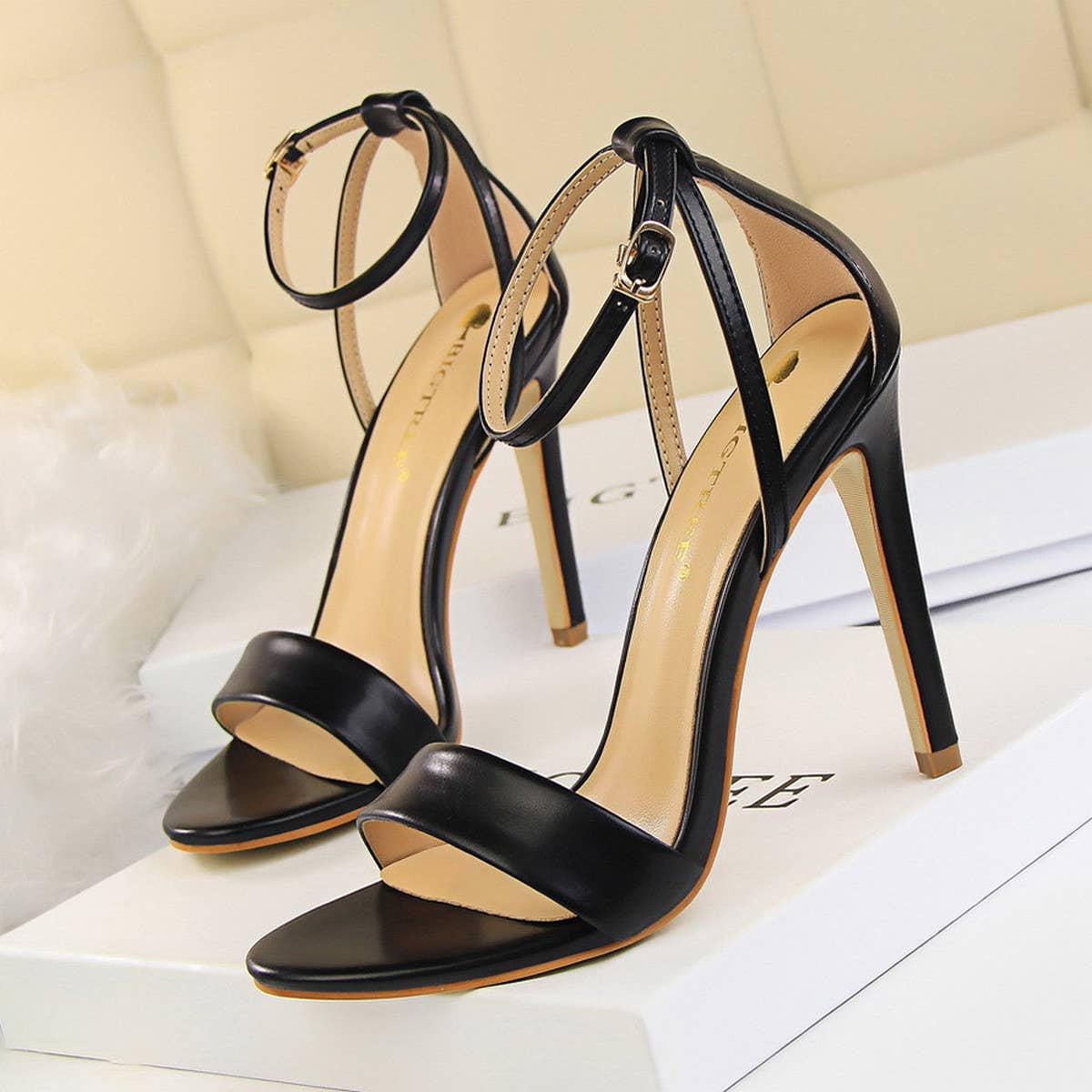 COLOR MATCHING OPEN TOE HOLLOW STILETTO HEELS