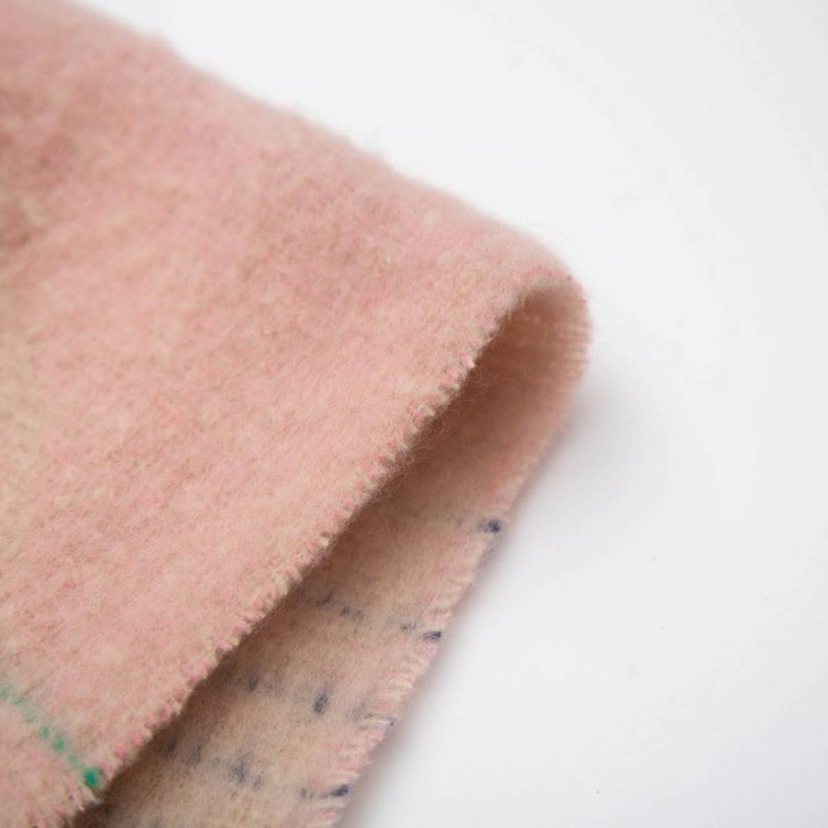 Ginkgo Jacquard Scarf ? Loop Yarn Fringe Winter