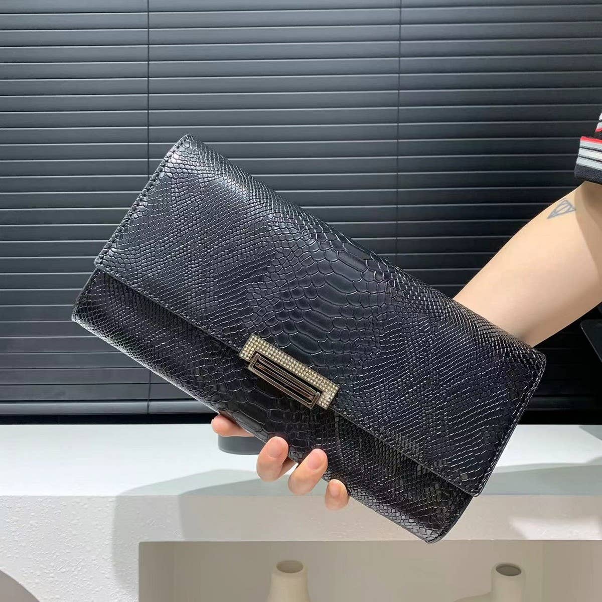 HOT SELLING FASHION RETRO COMMUTER CLUTCH BAG_CWAB2608