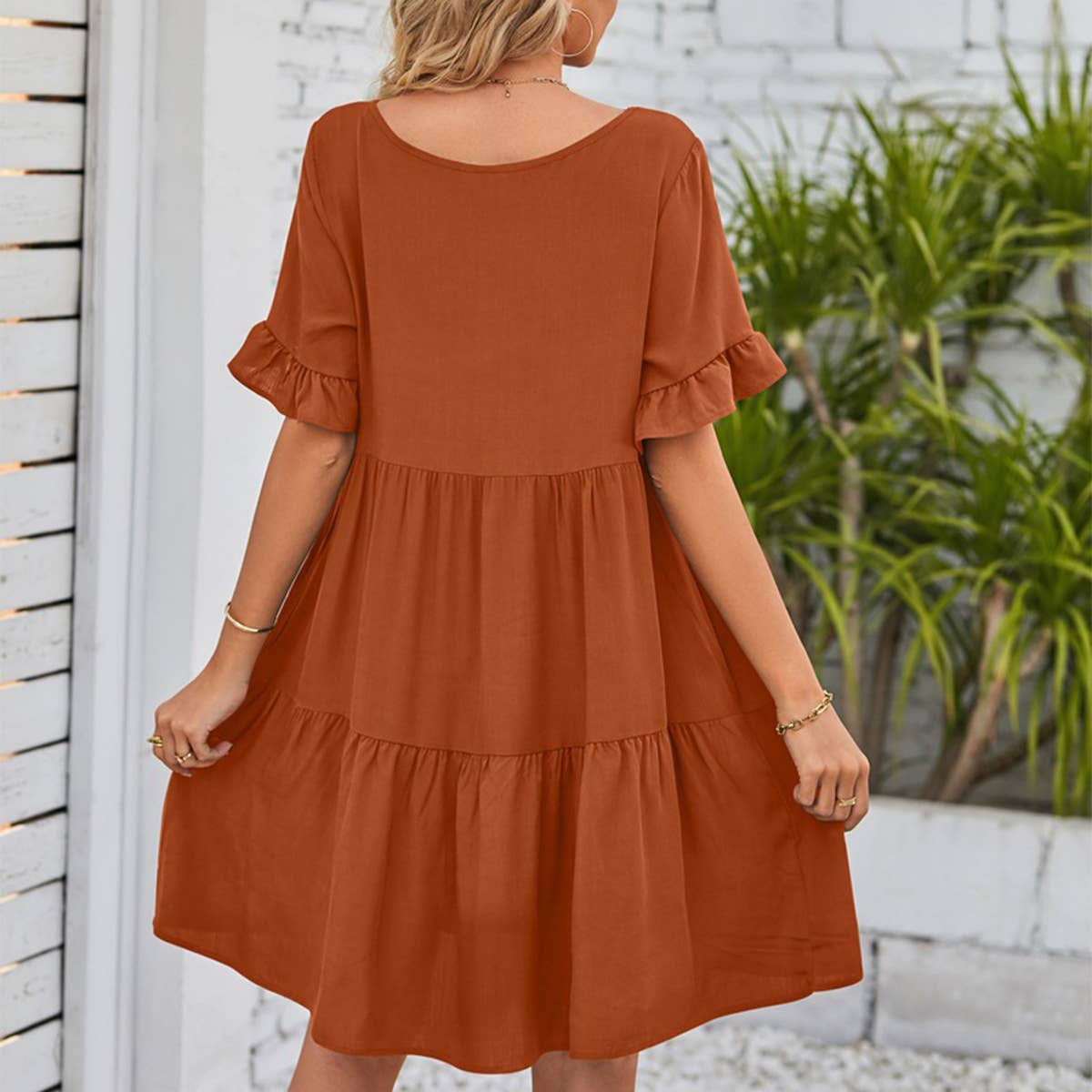 V-neck doll outfit three-layer pleated dress