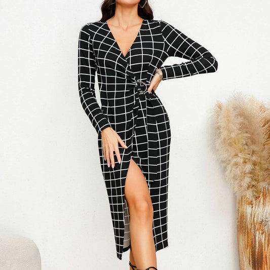 Elegant button-strap fit plaid long-sleeved dress