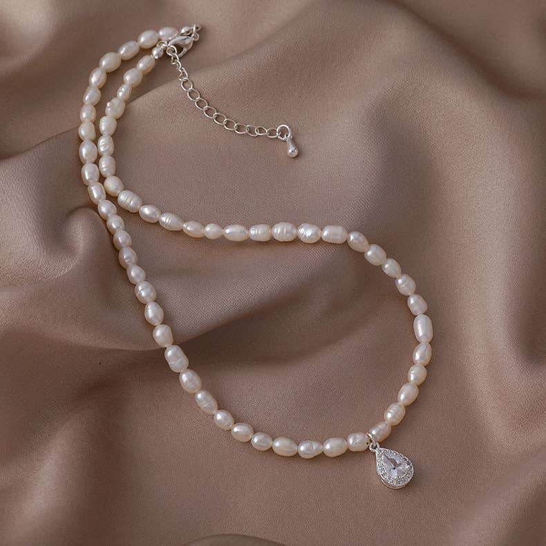 Baroque irregular retro freshwater pearl necklace