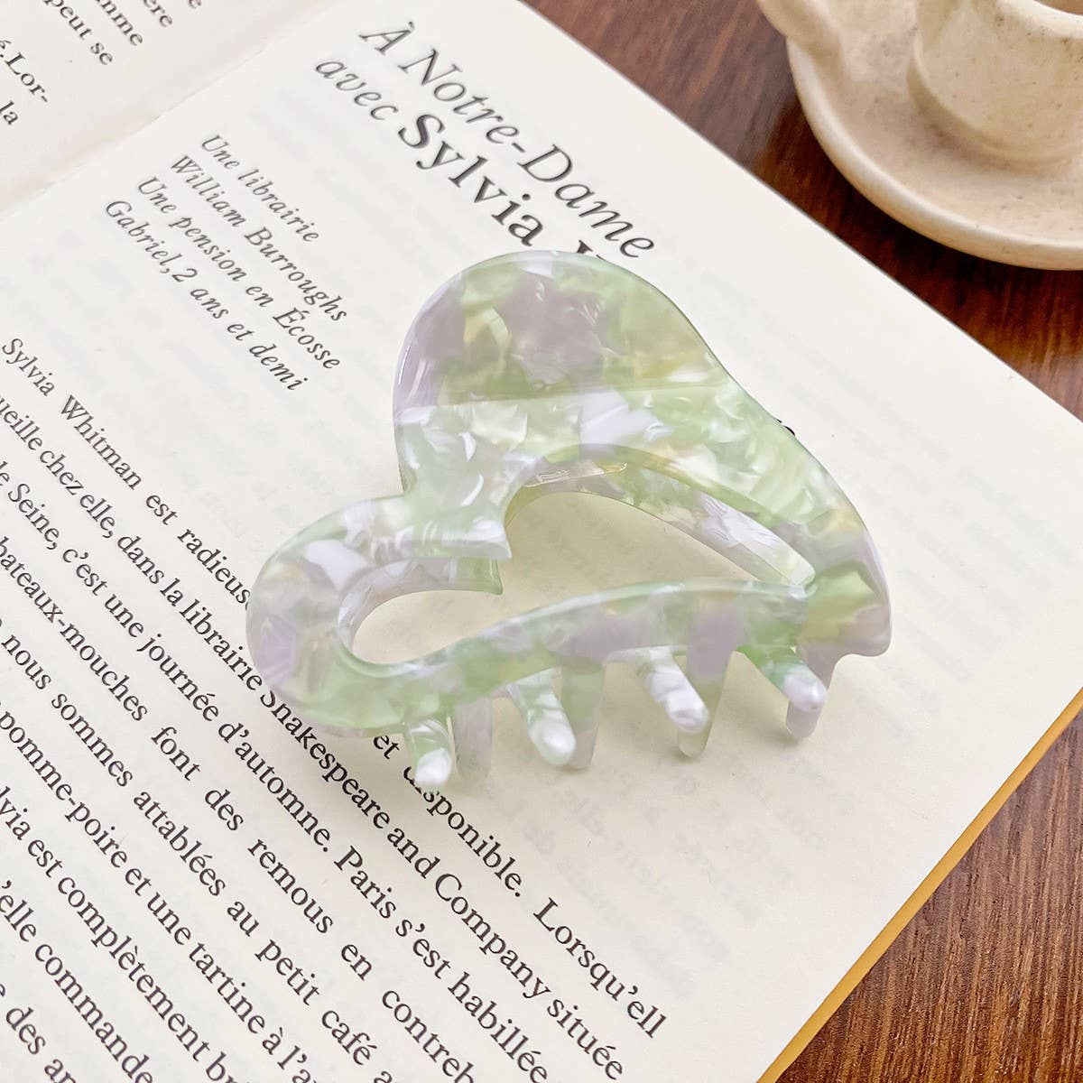 Sweet Heart Hair Claw, Chic Acetate Bun Clip_CWAHA0733