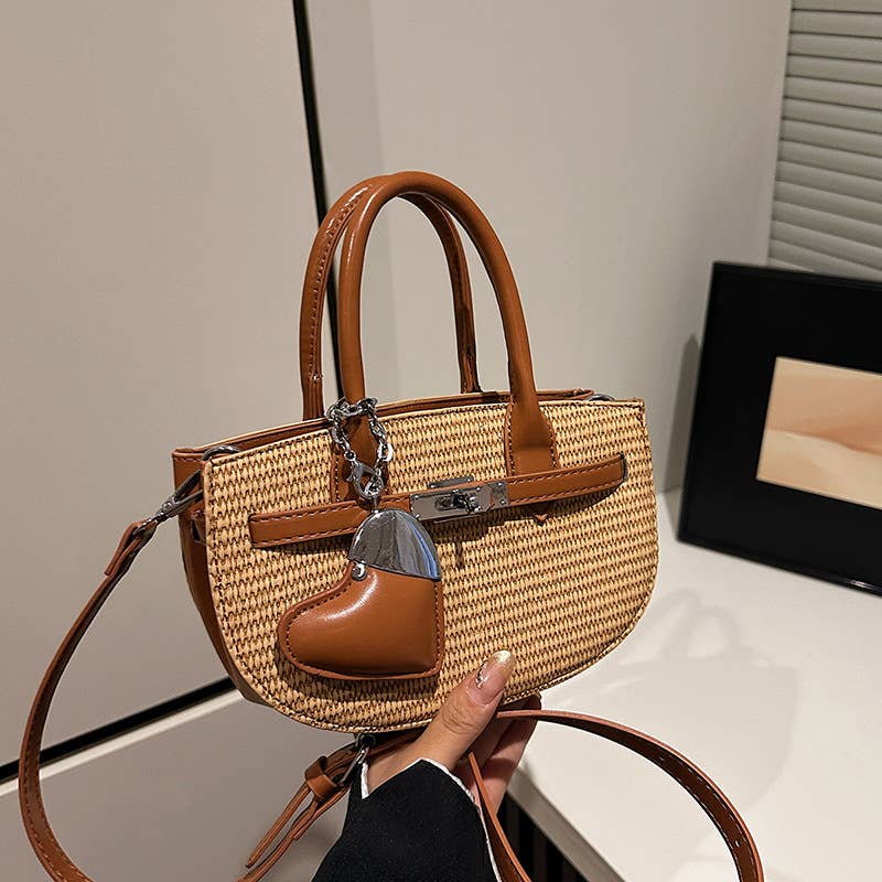 Weave fashionable and niche handbags and totes