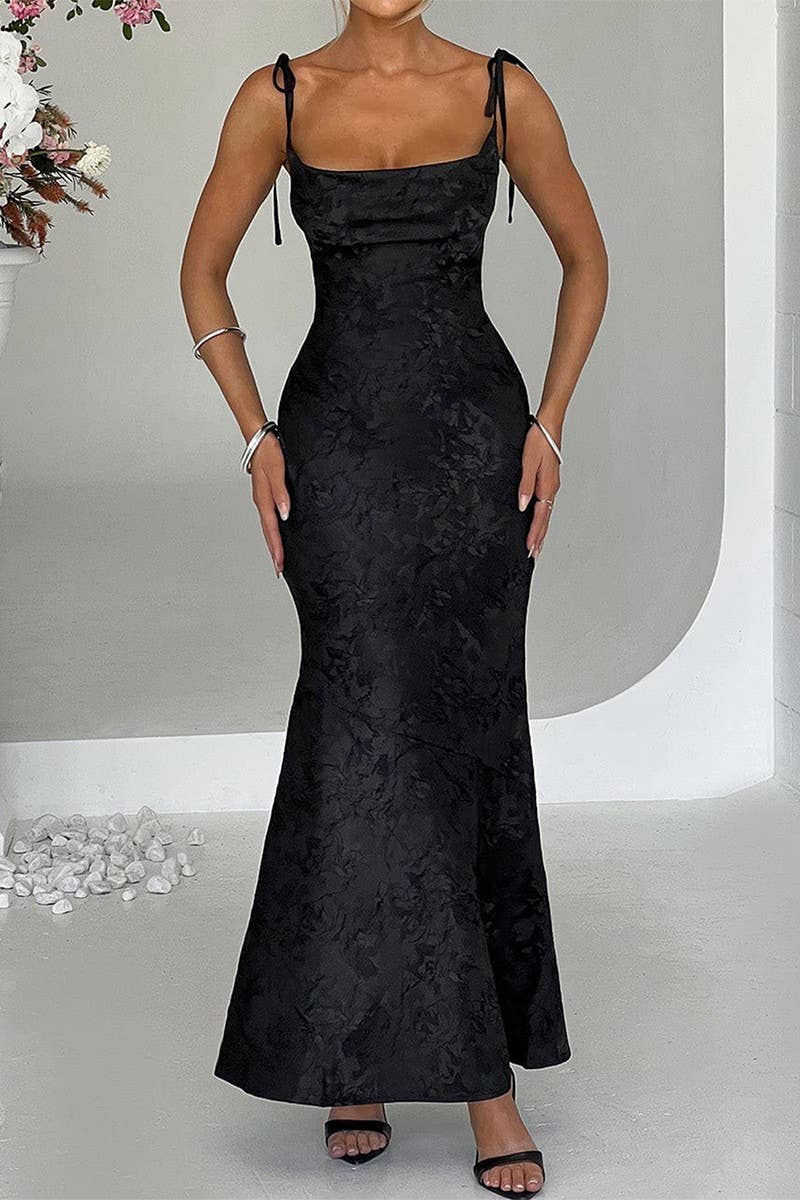 CWDHL0876_ELEGANT HIP-HUGGING SLING EVENING DRESS