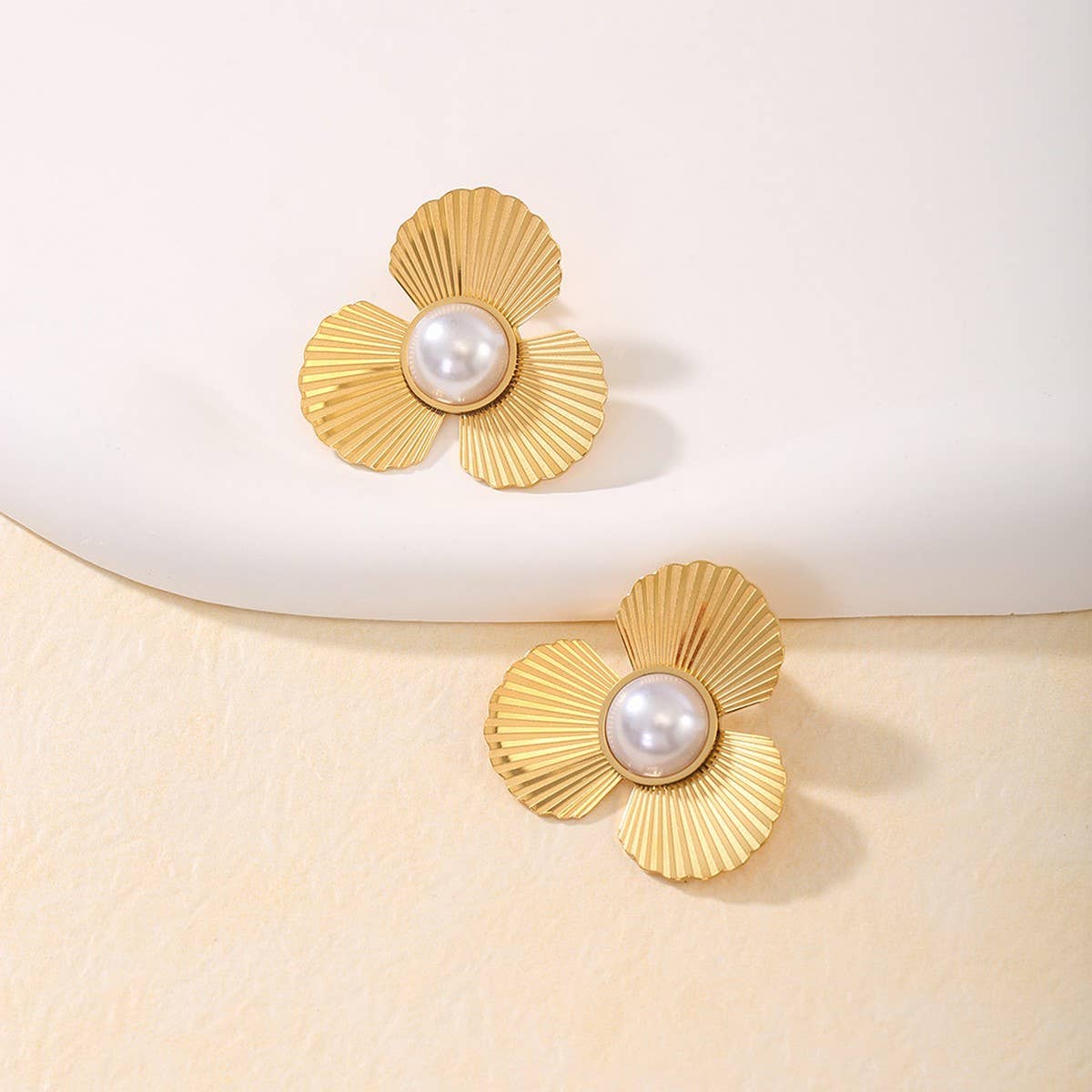 Minimalist Pearl Flower 18K Titanium Stud Earrings