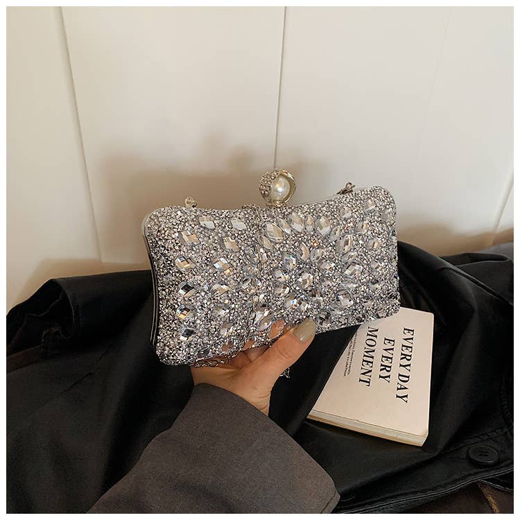 Fashionable colored diamond crossbody chain bag