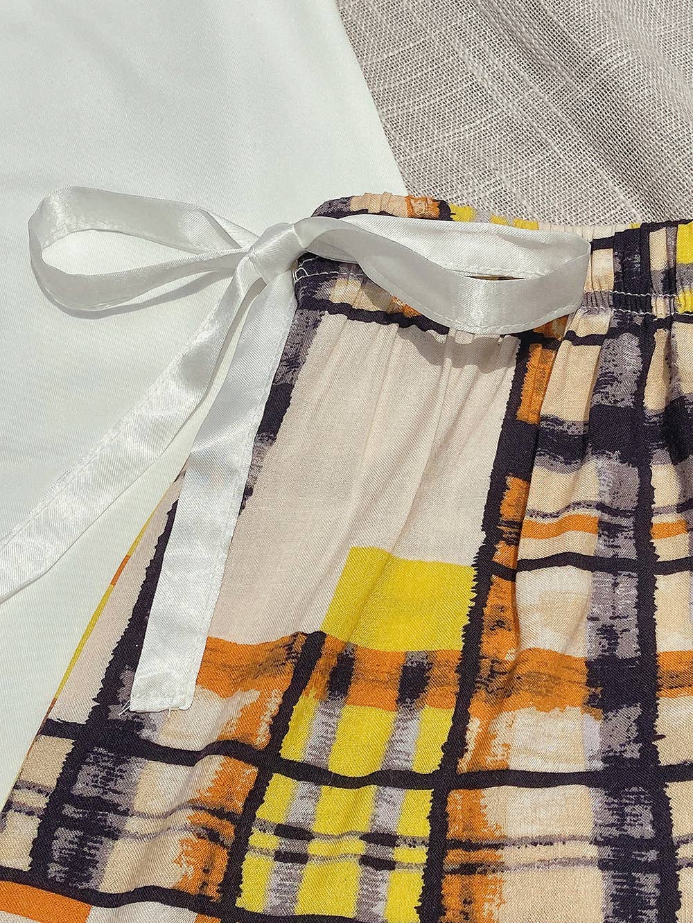 LIGHT CASUAL SHORT-SLEEVED TROUSERS HOME SUIT