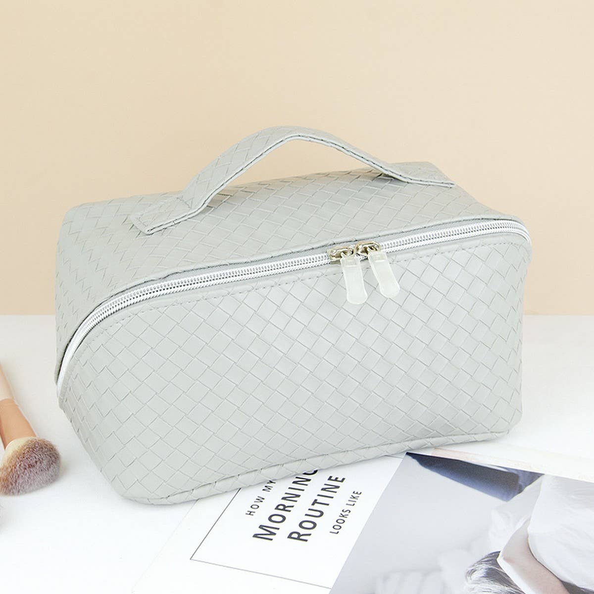 FASHION PORTABLE WOVEN COSMETIC BAG_CWAB1084