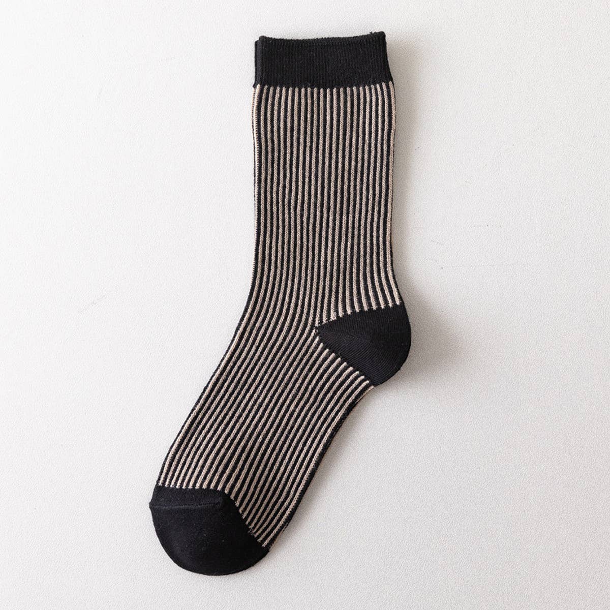 SIMPLE STRIPED MID-CALF SOCKS_CWMS0662