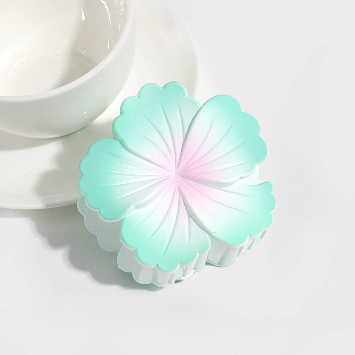 SWEET CANDY-COLORED CURLING HEART FLOWER CLIP