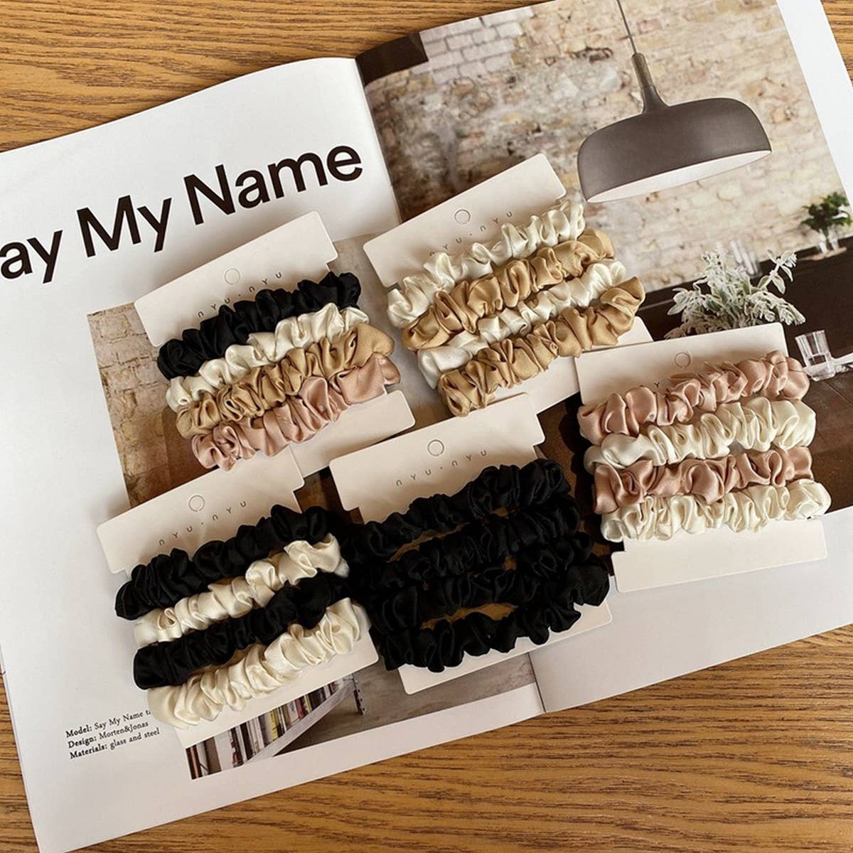 TEMPERAMENT CARD SET SMALL INTESTINE HAIR RING