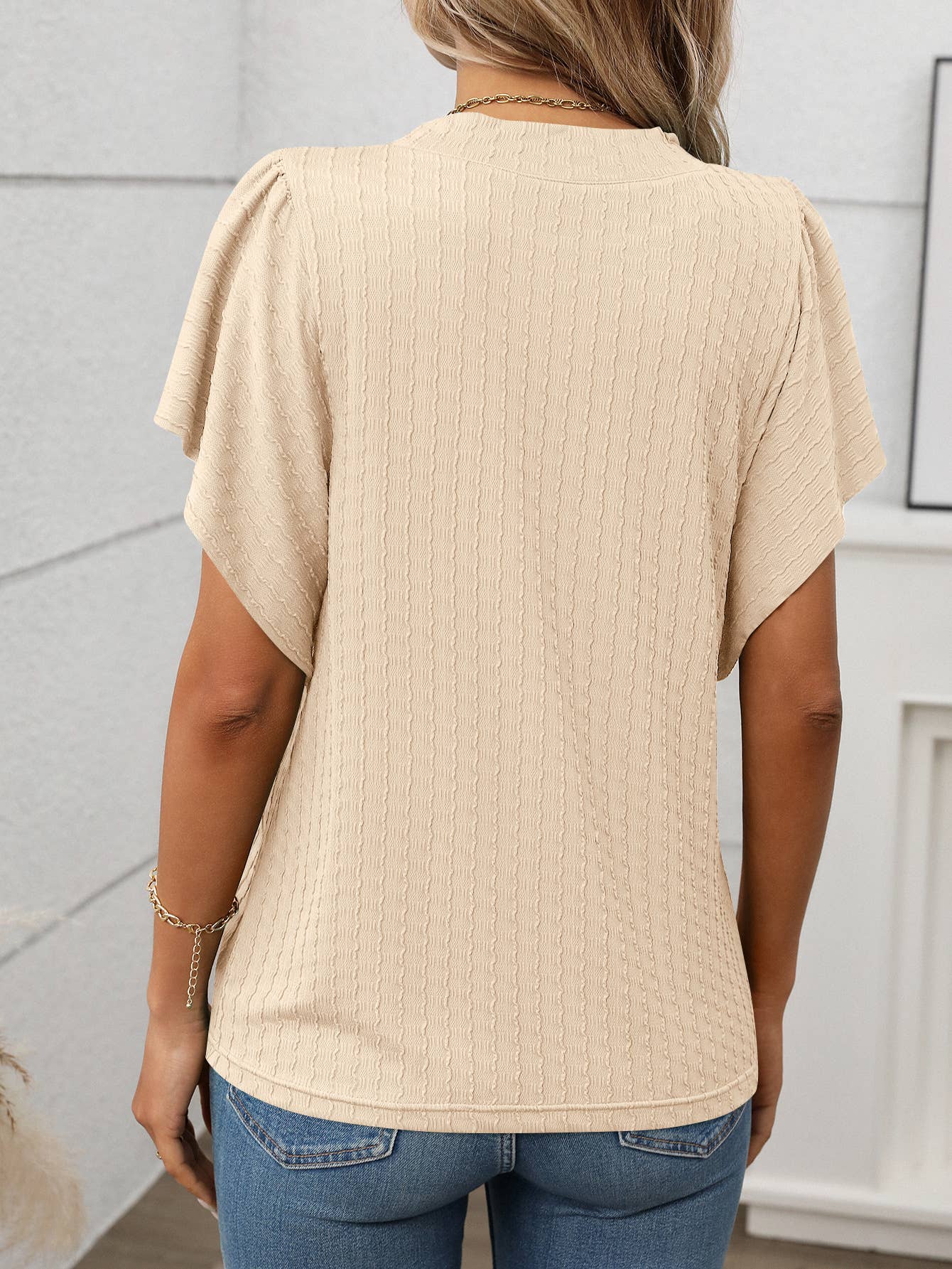 Solid color round neck short sleeve T-shirt