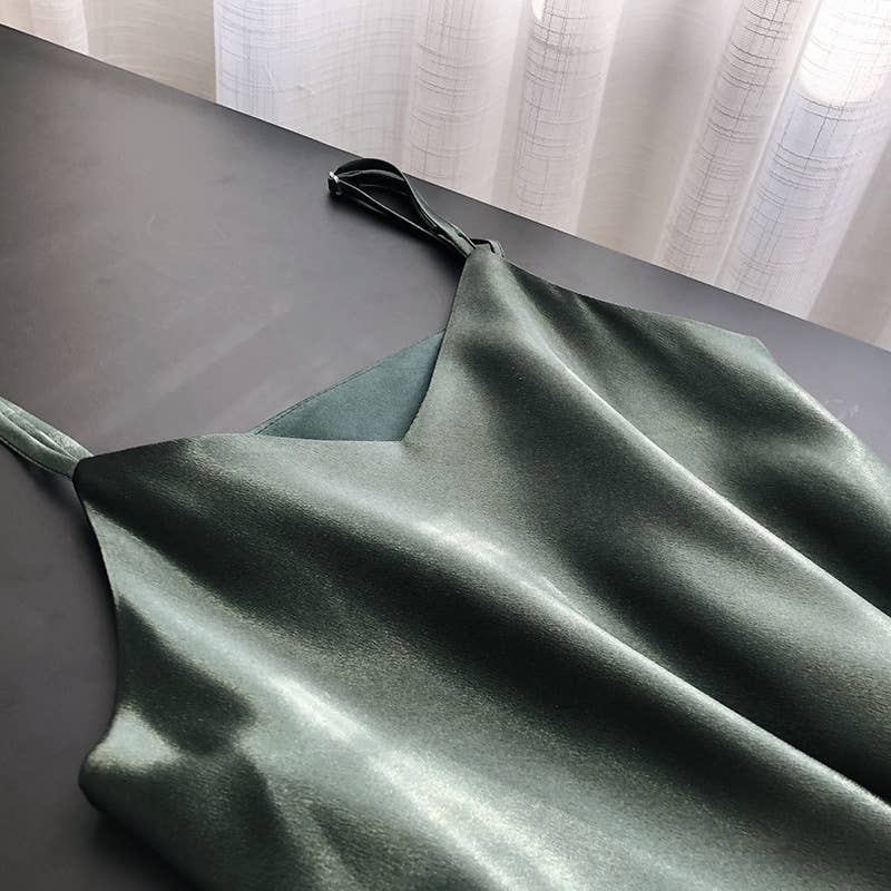 SATIN DROP HAUTE COUTURE HALTER DRESS