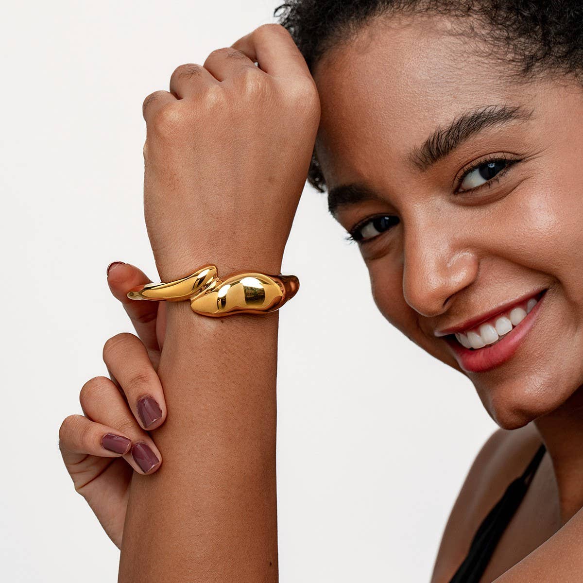 TITANIUM STEEL C OPEN ROUND WIDE SMOOTH BRACELET