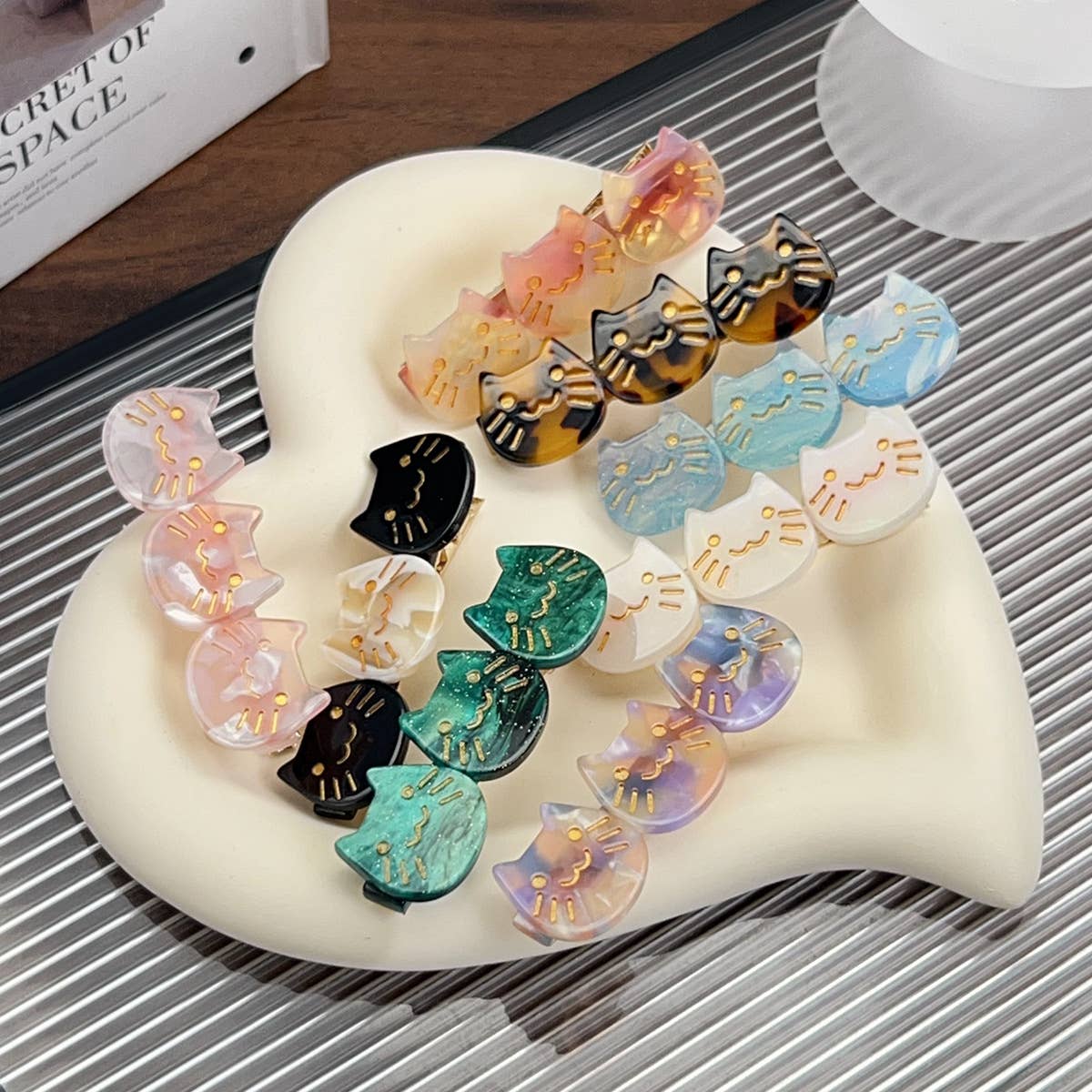 Side clip with sweet and elegant bangs hair clip