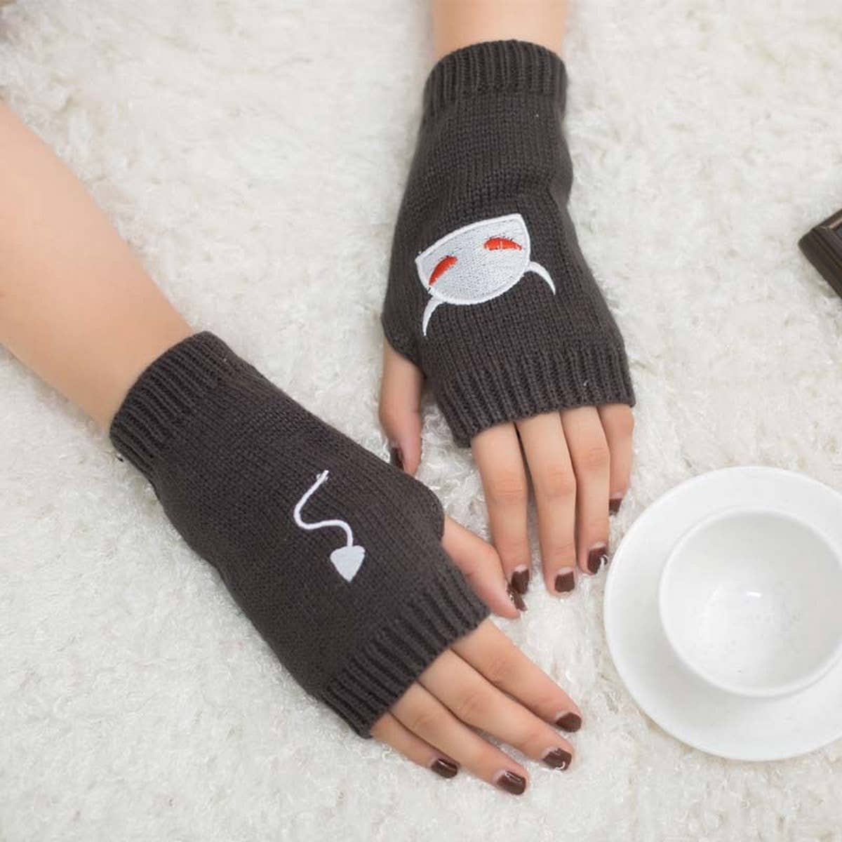 CWAG00532_HALLOWEEN EMBROIDERED FINGERLESS GLOVES