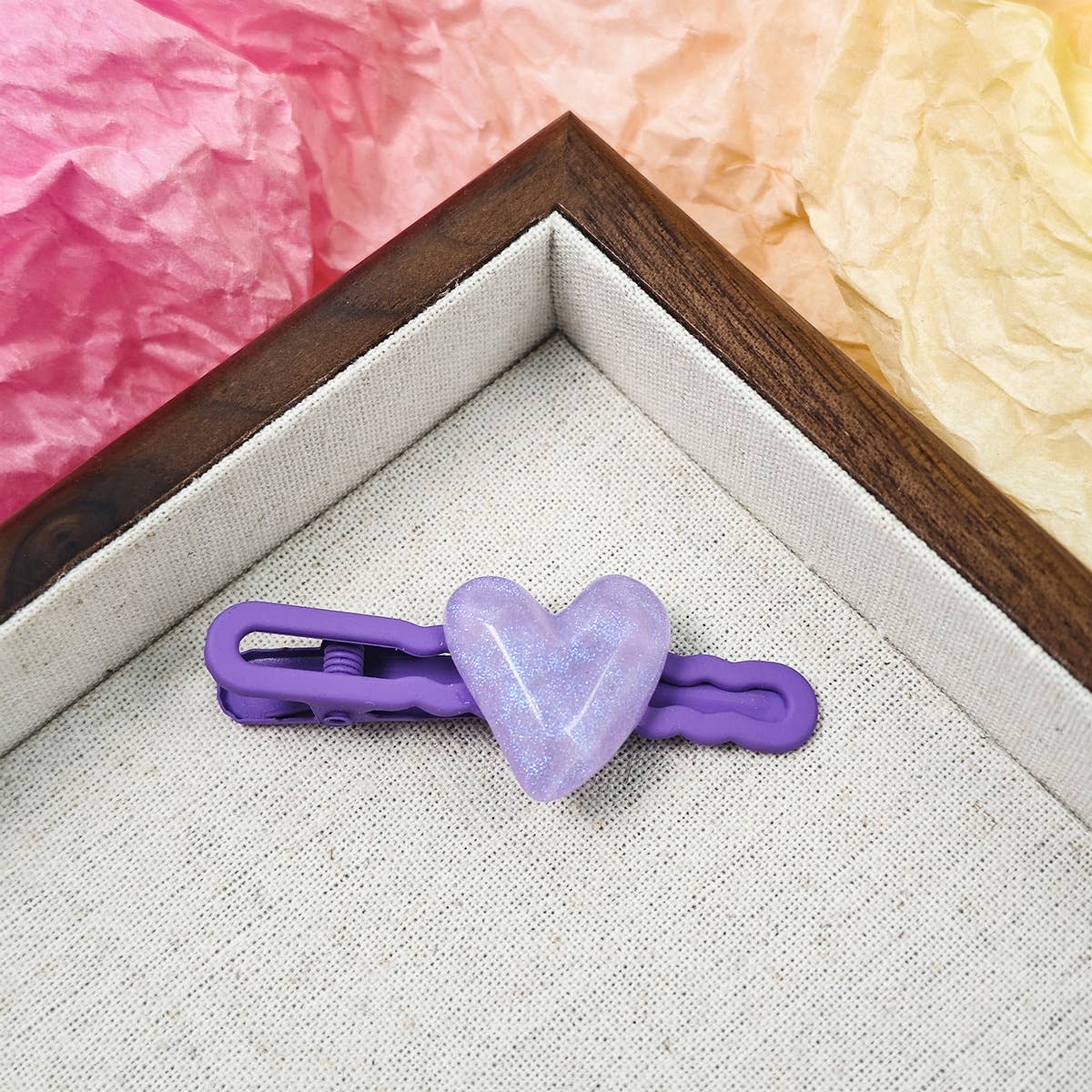Colorful heart-shaped dopamine cute duckbill clip