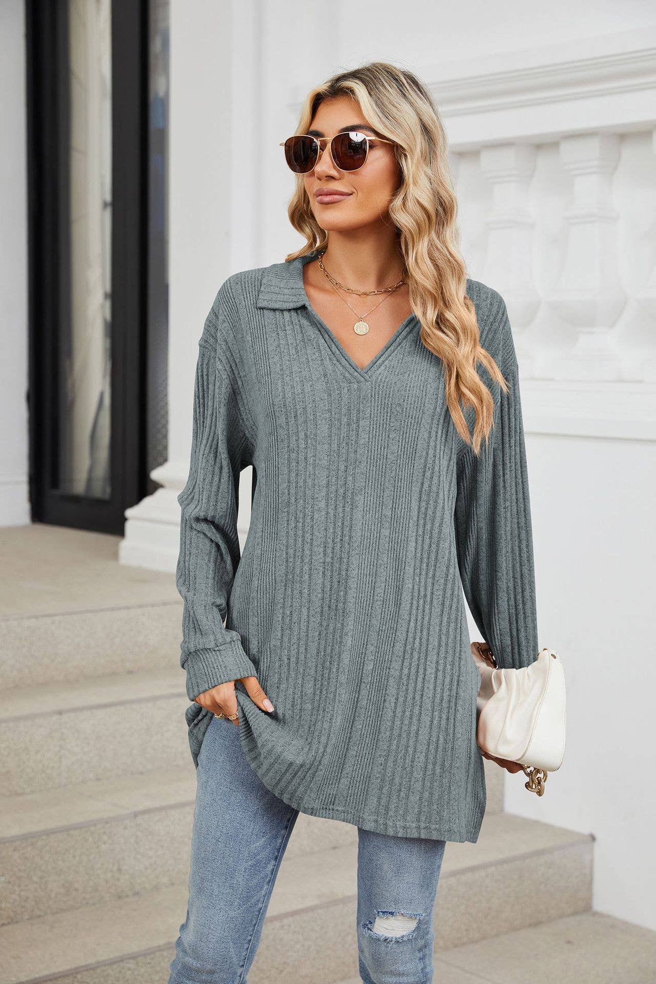 Solid-color V-neck long-sleeved loose slit Top