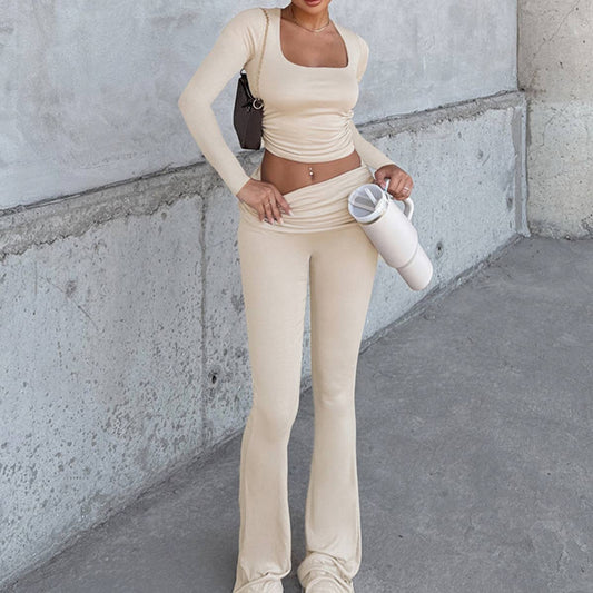 Long-sleeved top tight trousers and pleated suit