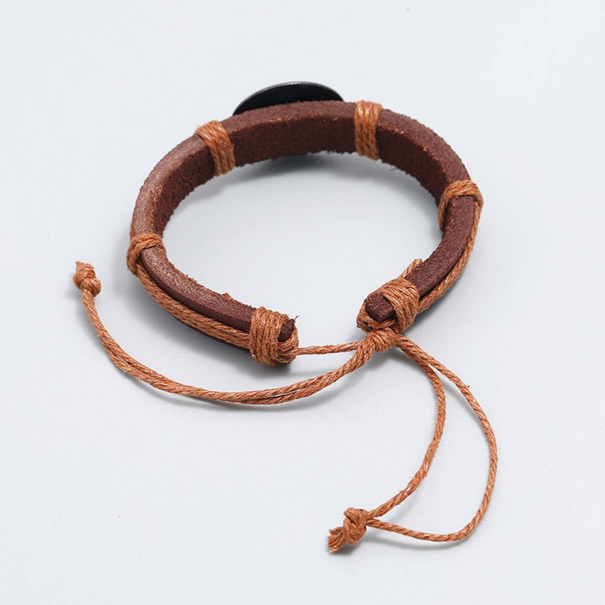 HAND-WOVEN ALLOY VINTAGE COWHIDE BRACELET