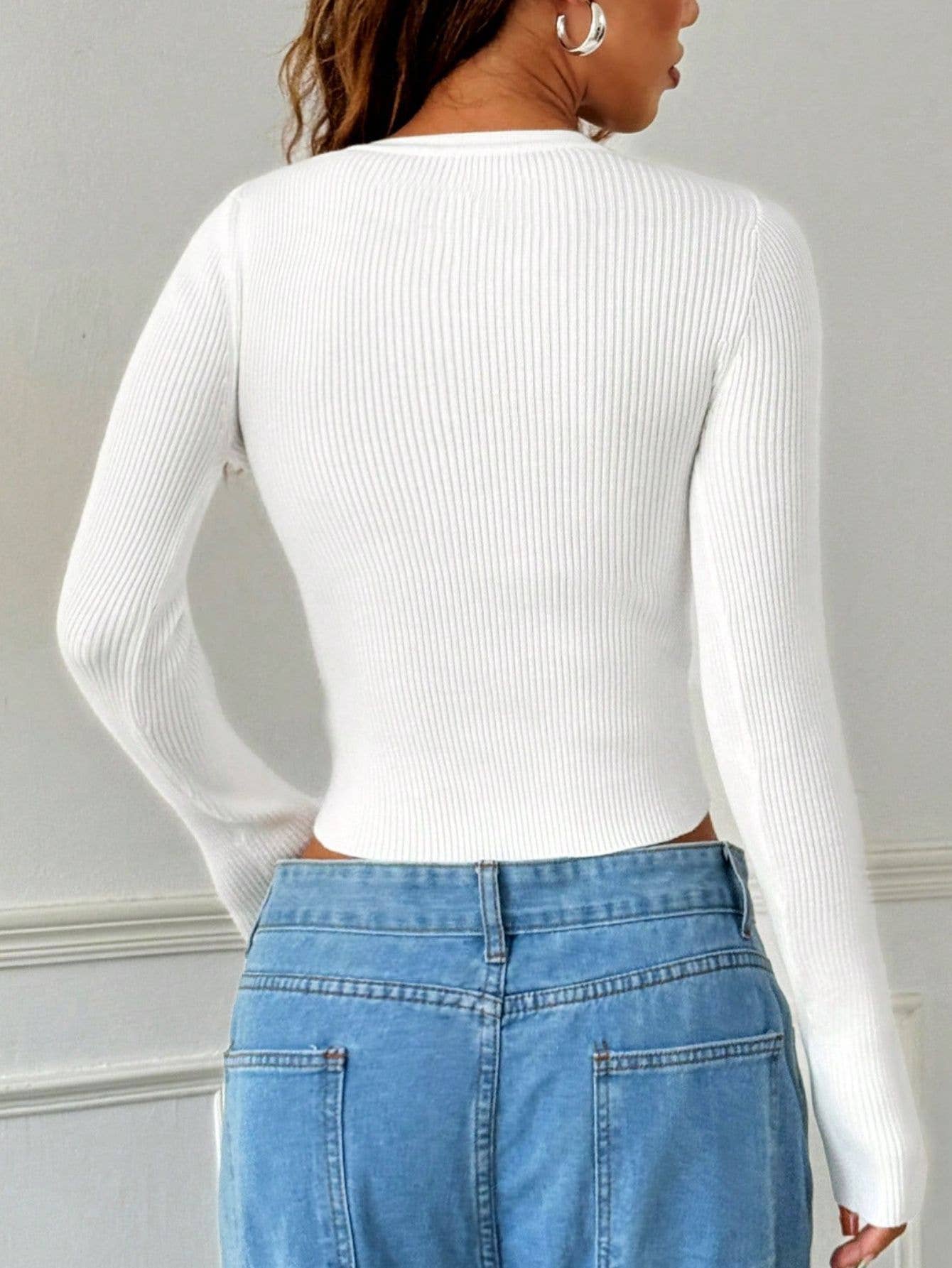 Solid-color threaded button round-neck cardigan