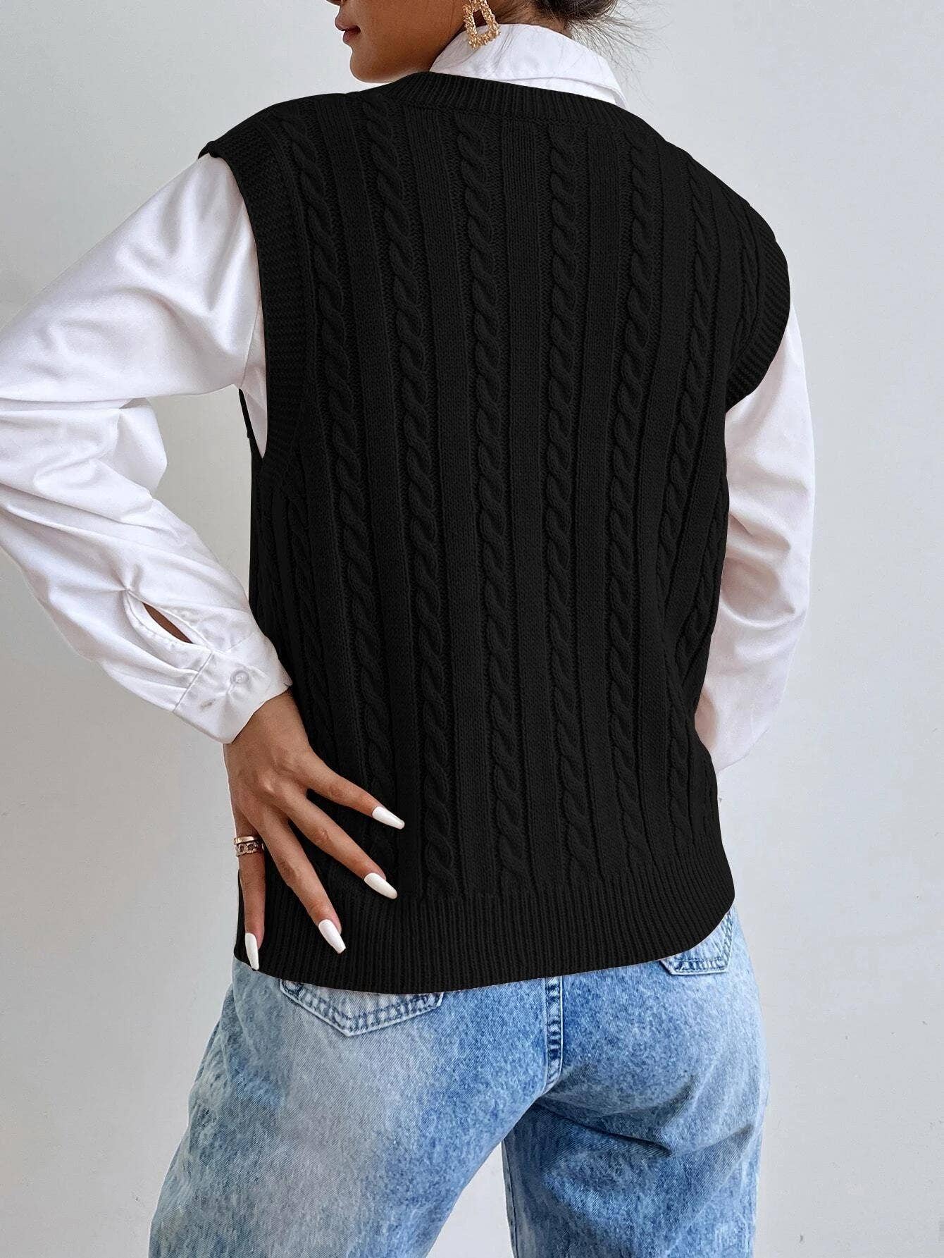 Solid color versatile loose knitted vest