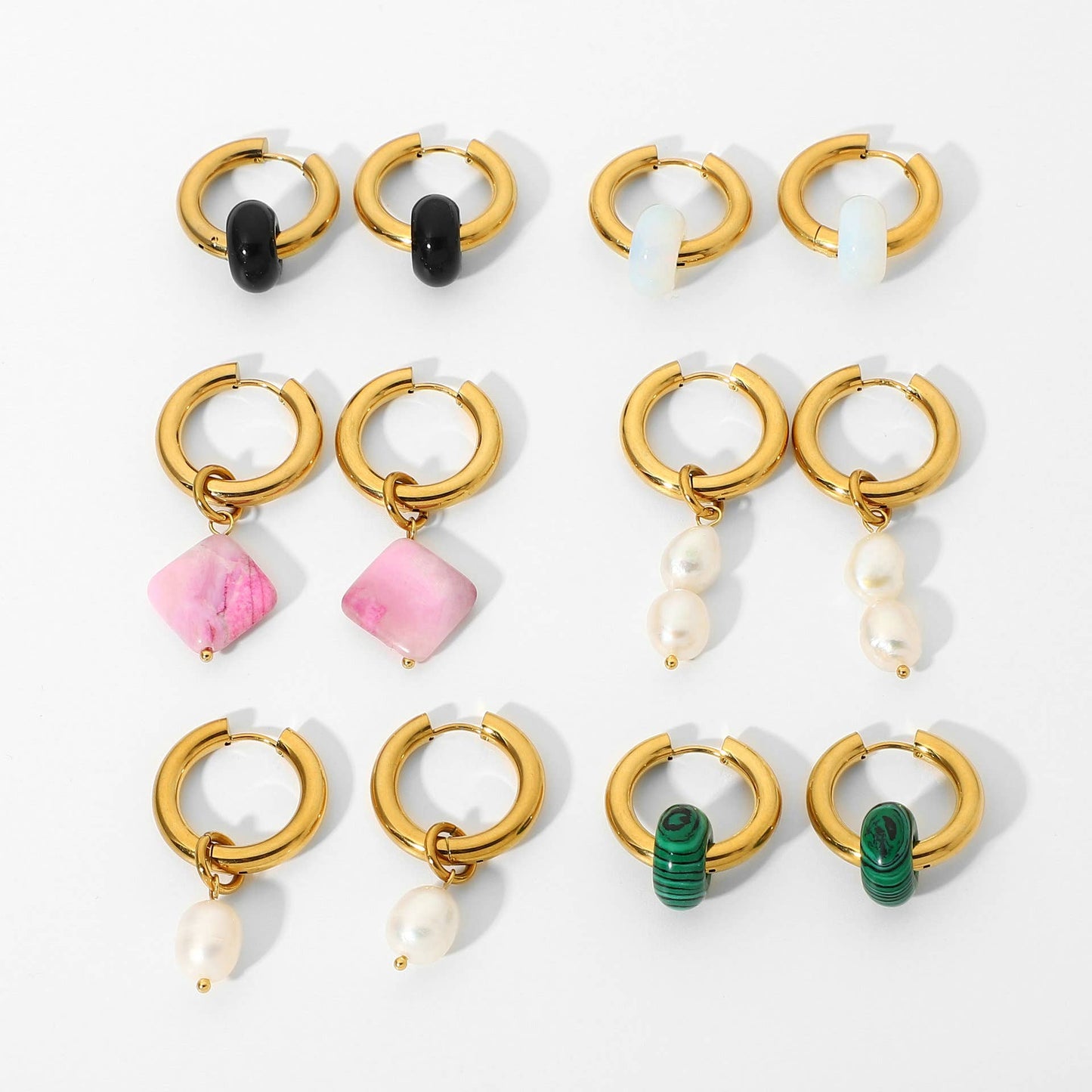 Irregular Baroque pearl stud earrings